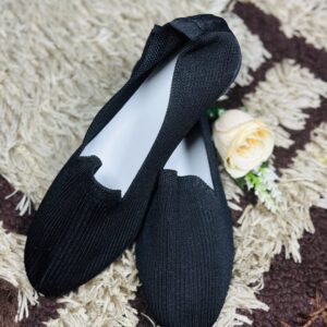 39 Black Knitted Shoe