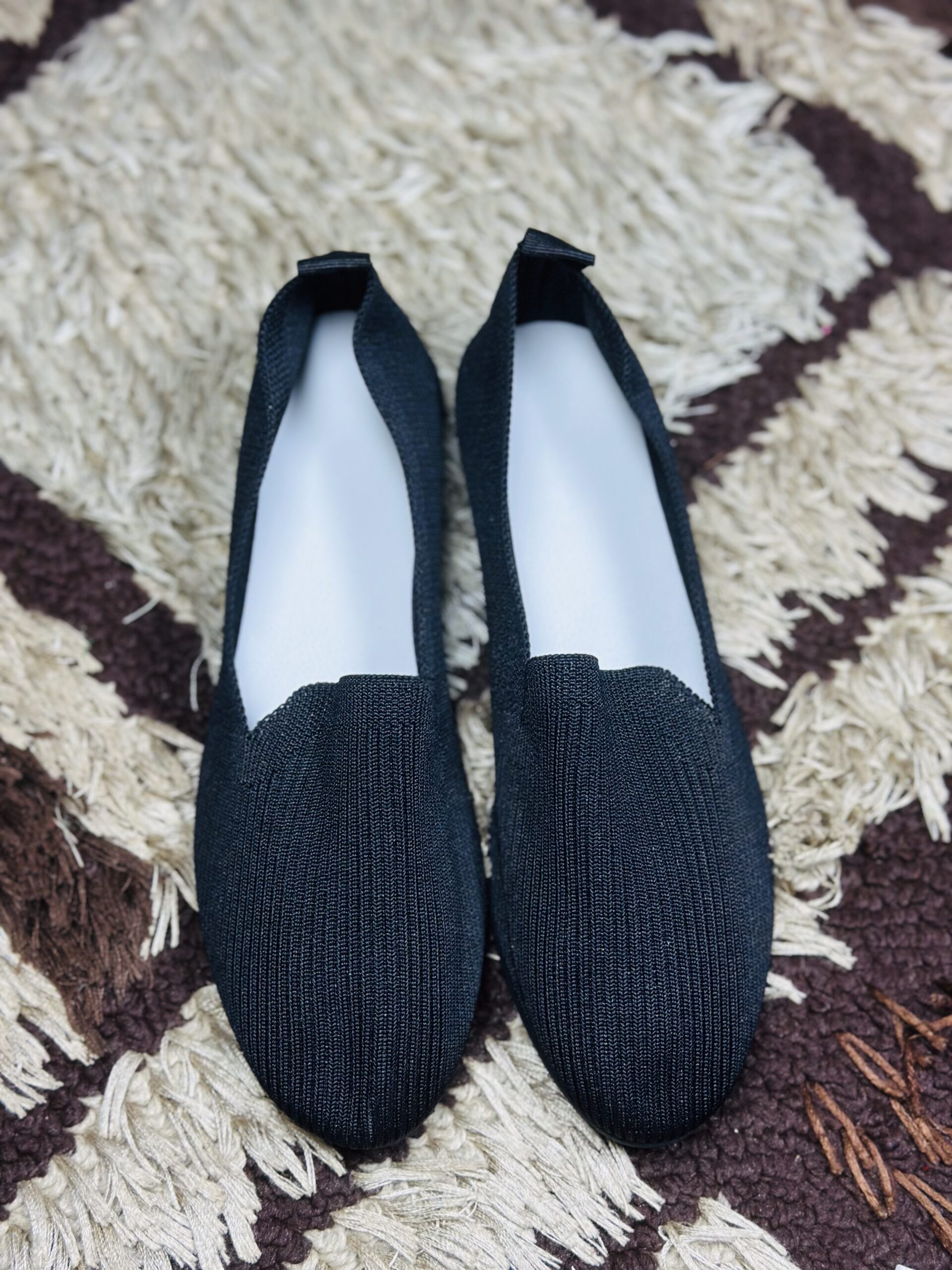39 Black Knitted Shoe