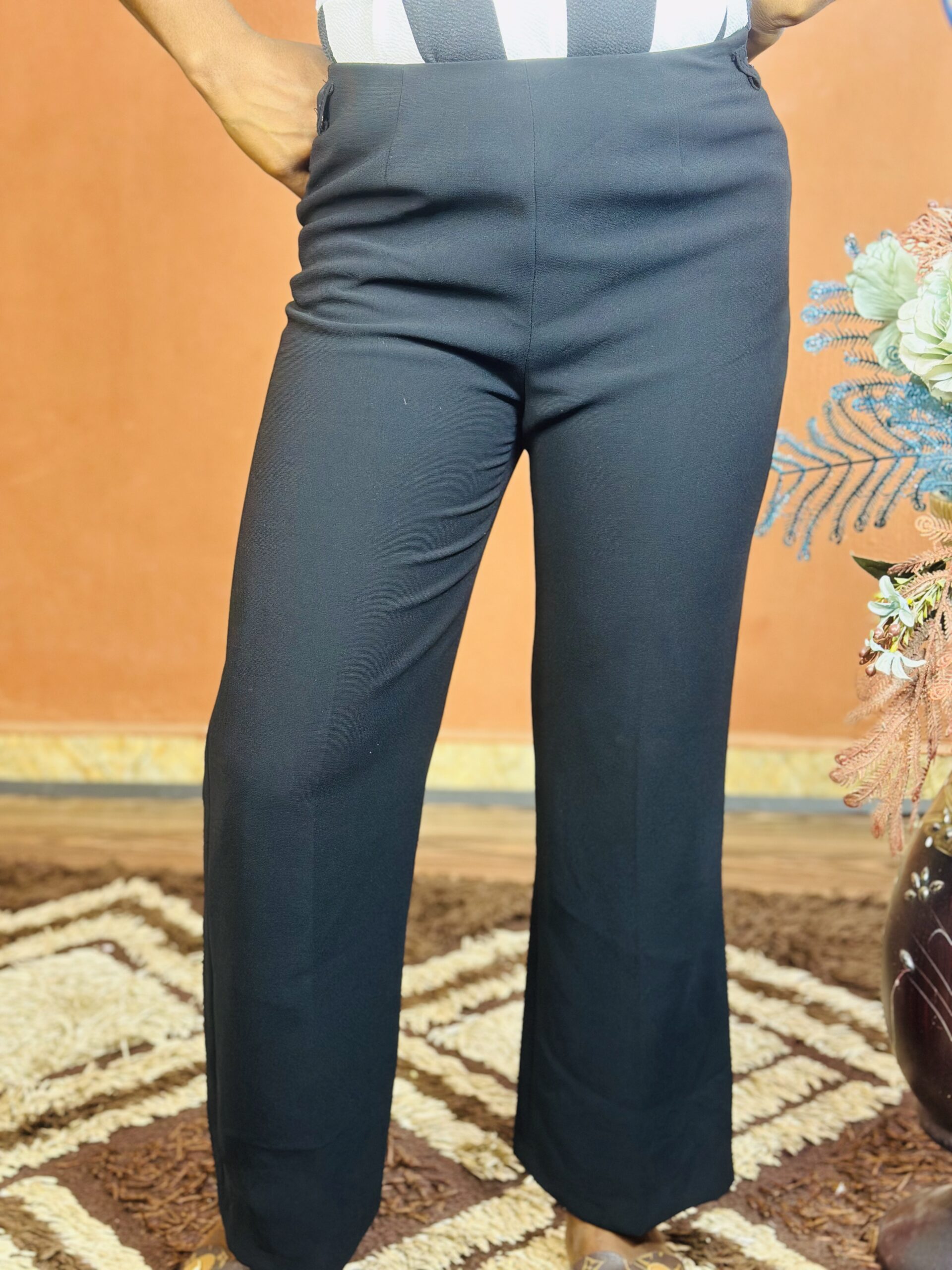 40 Berkertex Petite Women Black Pant