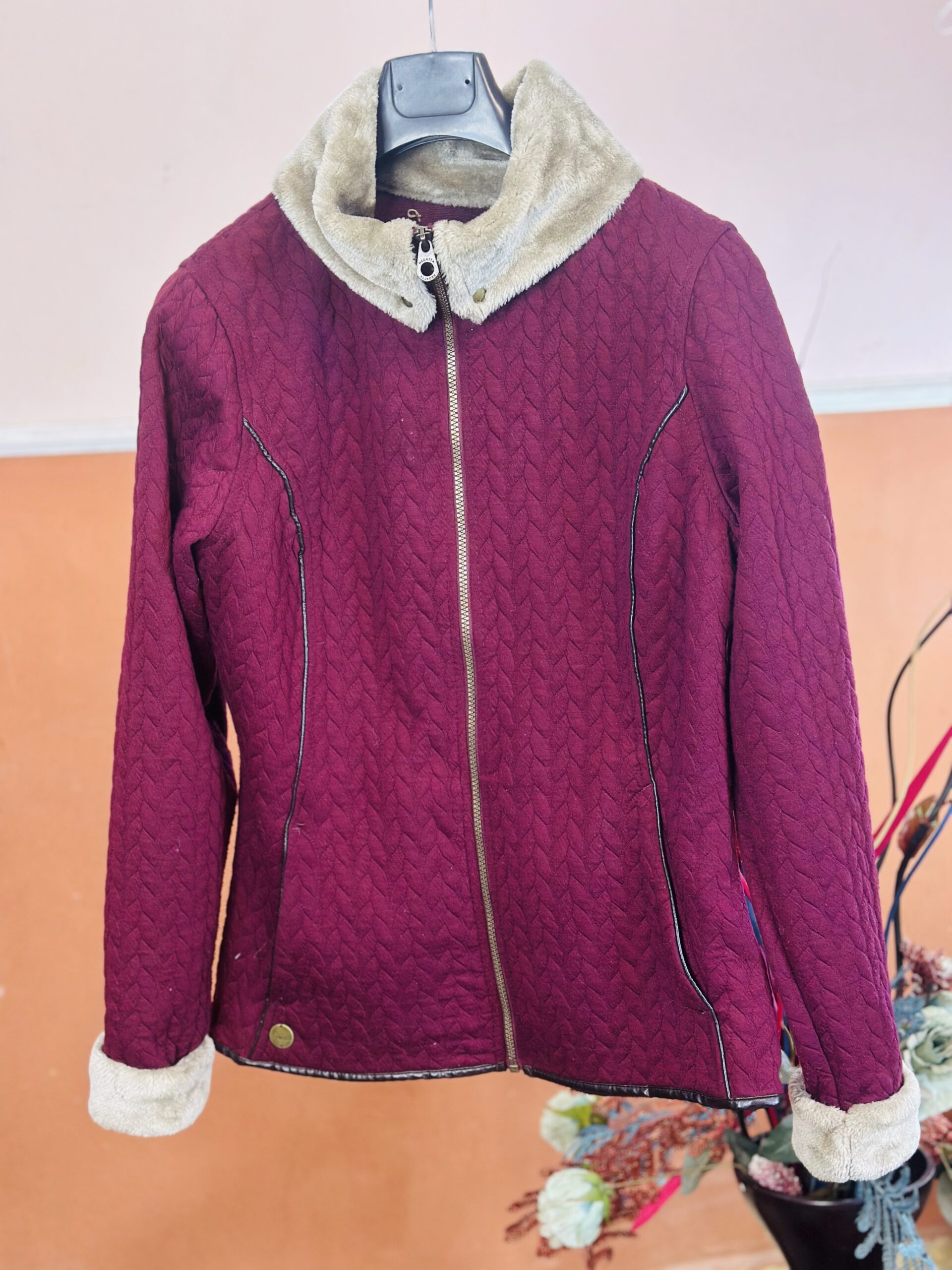 48 Plum Colored Women Knit Fleece Jacket