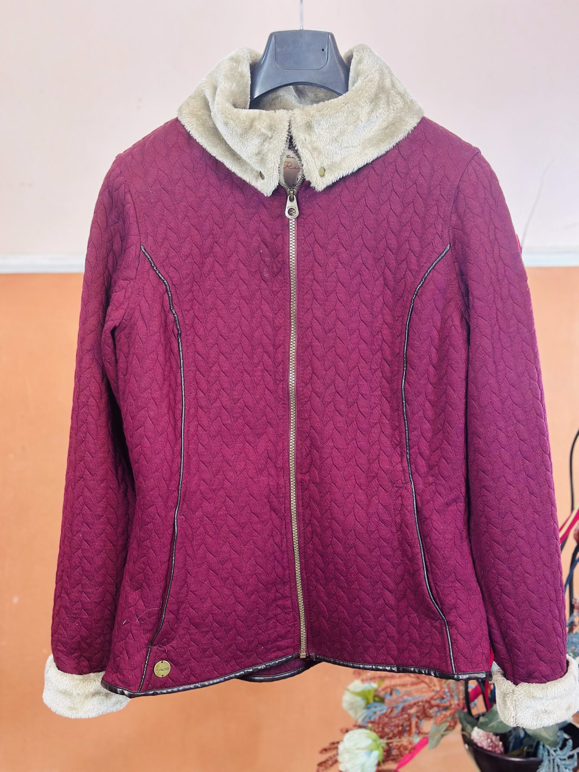 48 Plum Colored Women Knit Fleece Jacket