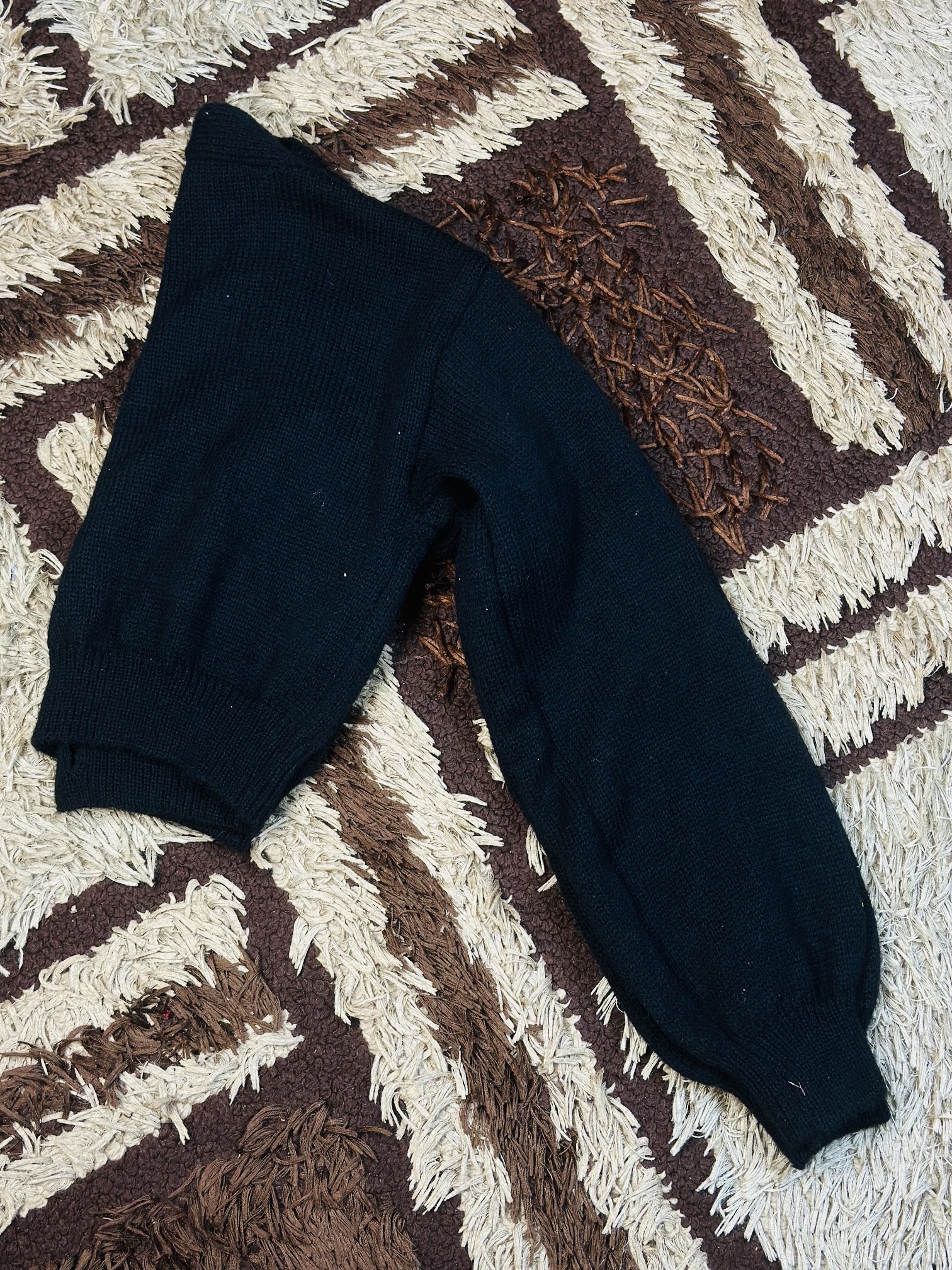 9 to 15 Years Children Black Embrodery cute Cropped Cardigan