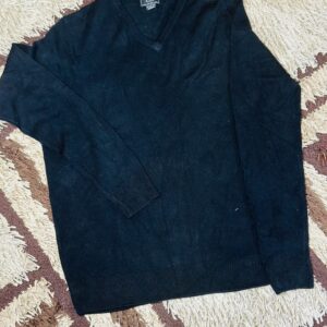 Black Vneck Light Sweater