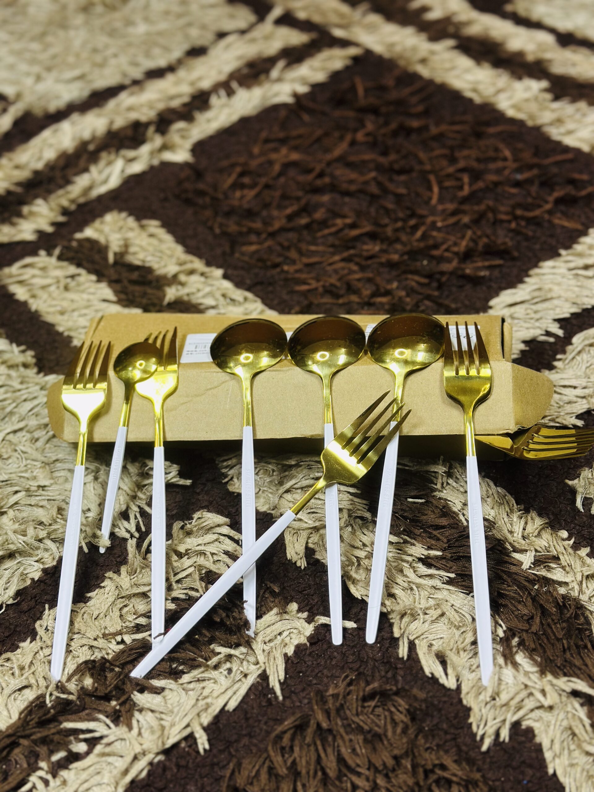 Golden Dinnerware Set