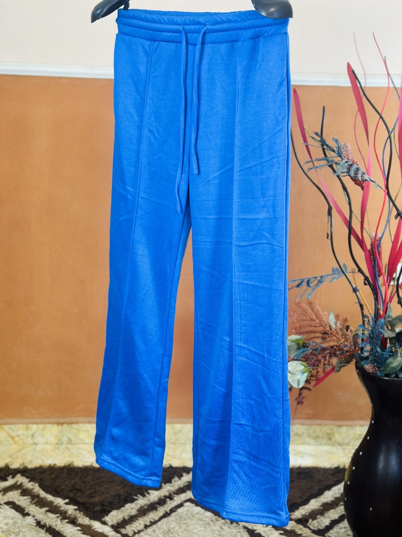 Long Sleeve Crop Top & Straight Leg Pants Sweatsuit