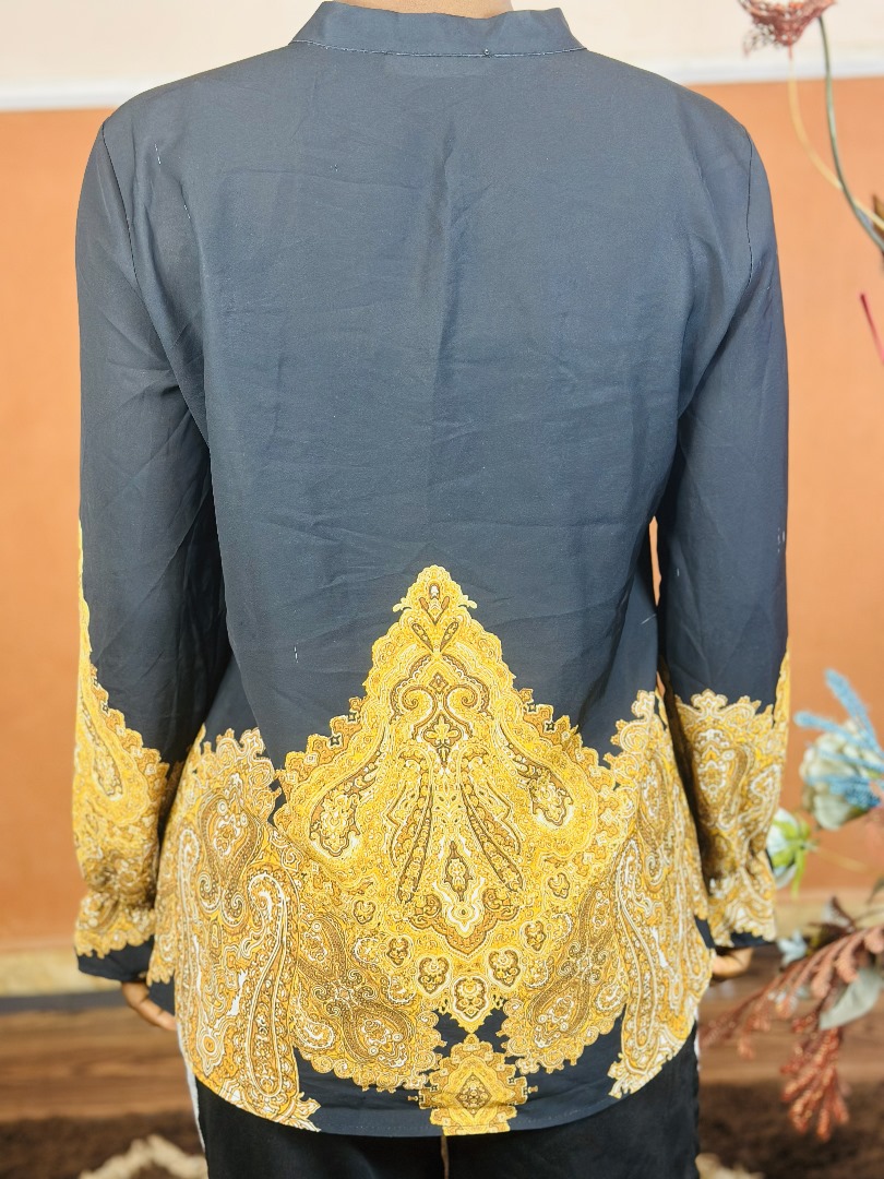 Slik Vintage Women Shirt