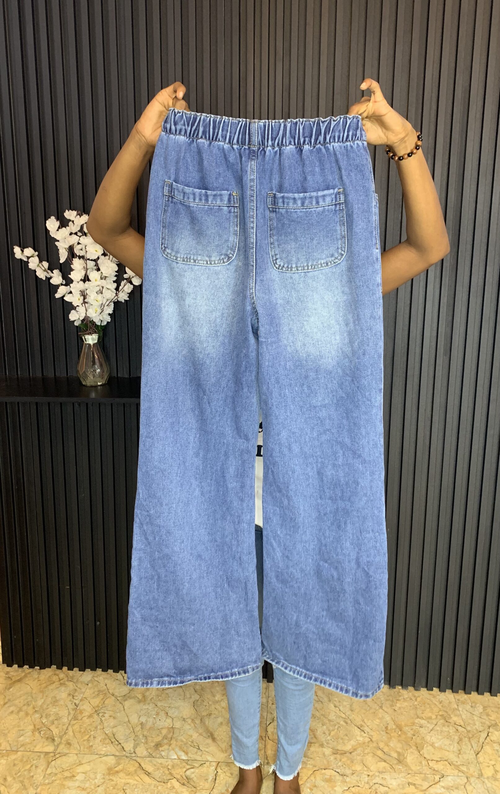 Women’s Elastic Waist Wide-Leg Jeans – Comfortable Casual Denim Pants 4 Women’s Elastic Waist Wide-Leg Jeans – Comfortable Casual Denim Pants - Image 4