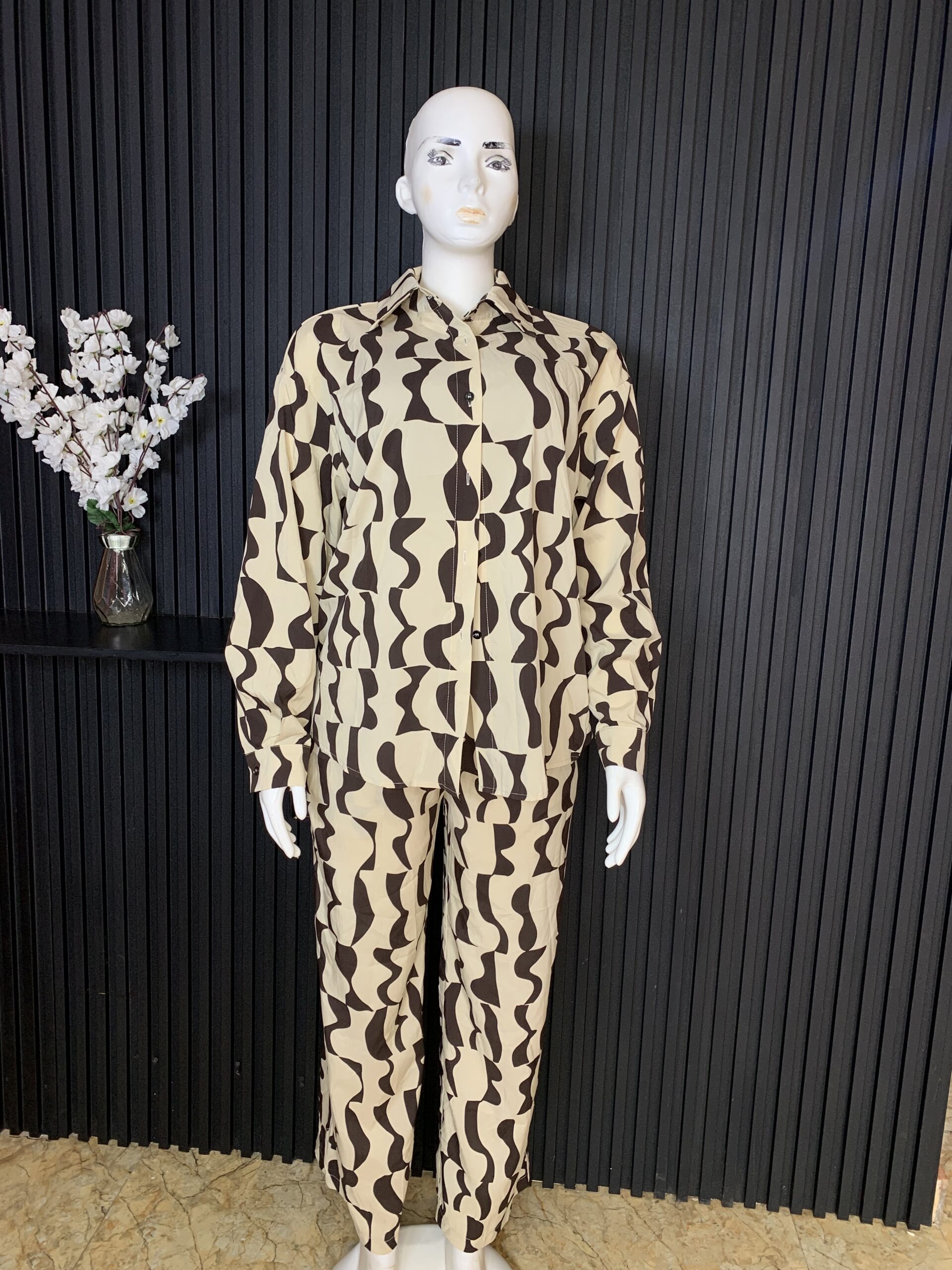 Two Piece Womens Wear 2 Two Piece Womens Wear - Image 2