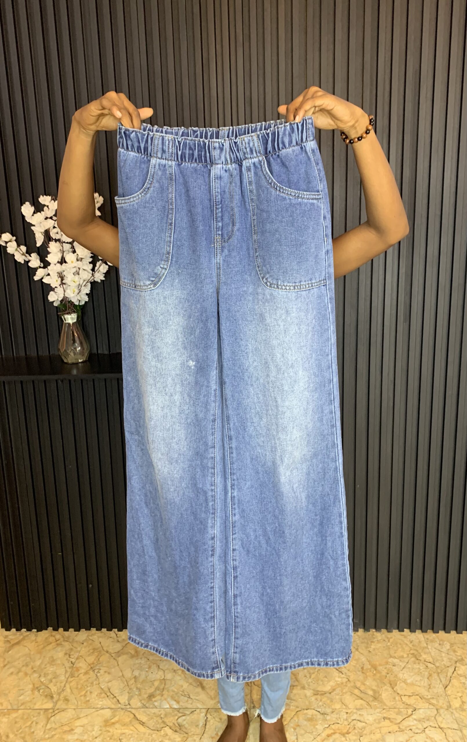 Women’s Elastic Waist Wide-Leg Jeans – Comfortable Casual Denim Pants 3 Women’s Elastic Waist Wide-Leg Jeans – Comfortable Casual Denim Pants - Image 3