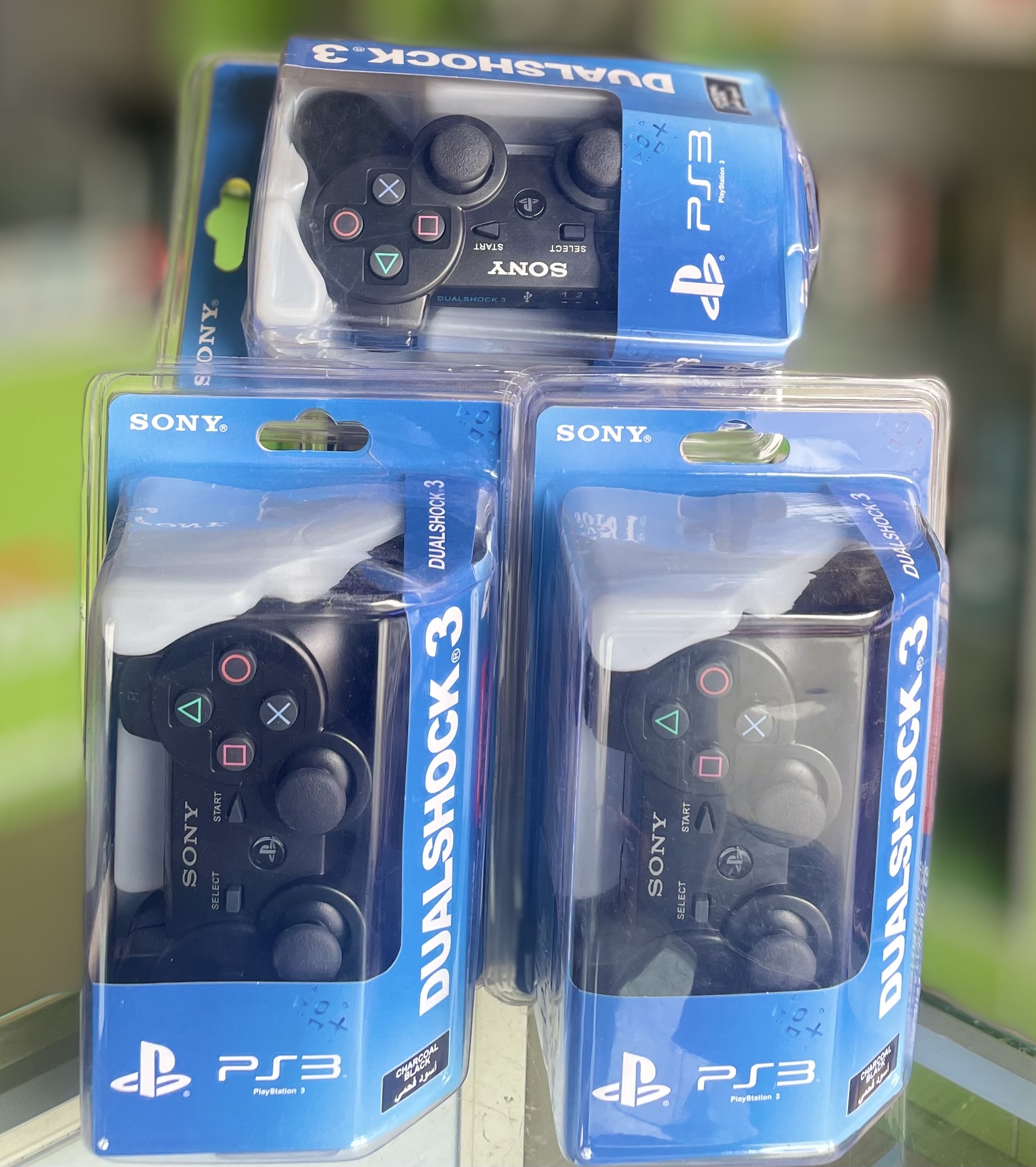 PlayStation 3 Gamepad – PS3 Wireless Controller with Dual Vibration 1 PlayStation 3 Gamepad – PS3 Wireless Controller with Dual Vibration