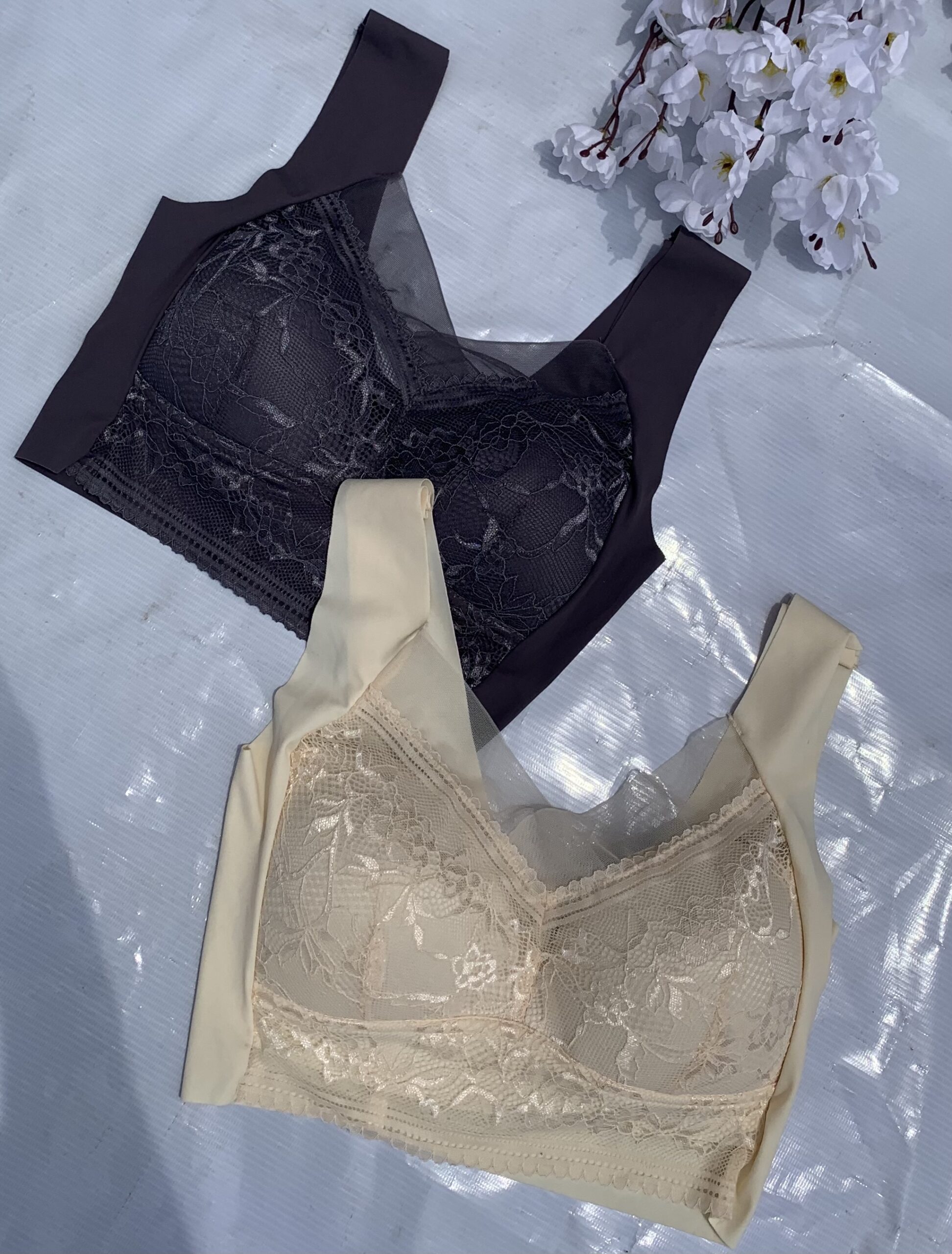 Women’s Seamless Lace Bra Set Comfortable Wireless Support Bras 5 Pcs 3 Women’s Seamless Lace Bra Set Comfortable Wireless Support Bras 5 Pcs - Image 3