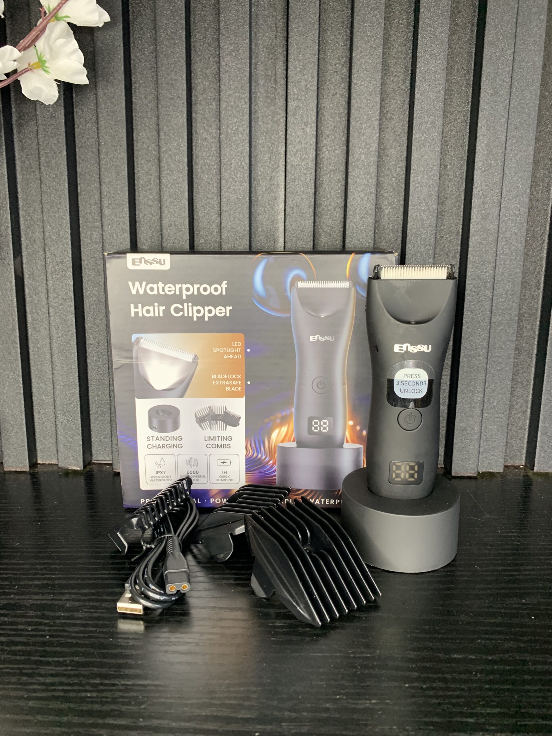 Premium Enssu Waterproof Hair Clipper 4 Premium Enssu Waterproof Hair Clipper - Image 4