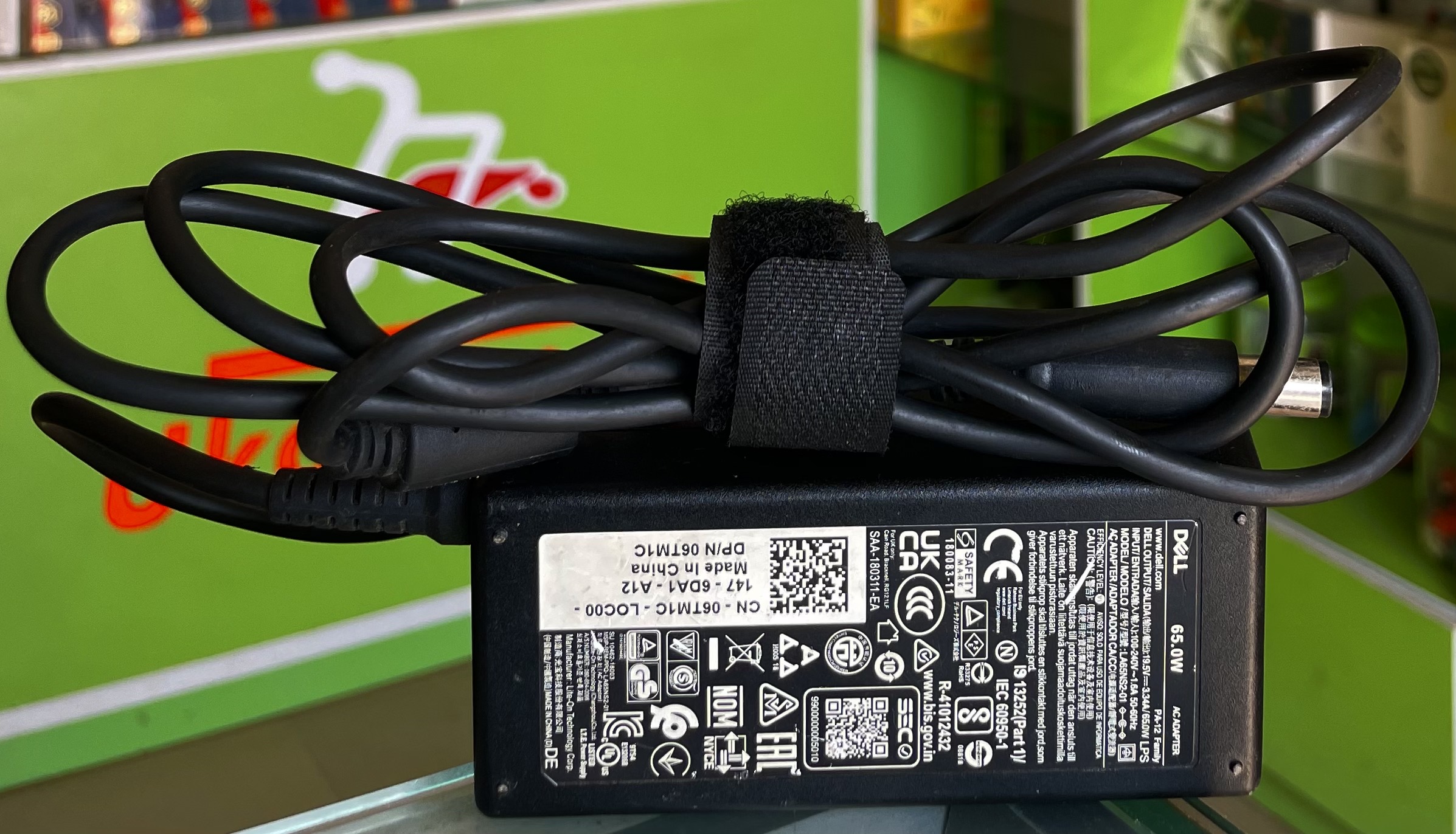 DELL BIG PIN FB CHARGER 1 DELL BIG PIN FB CHARGER