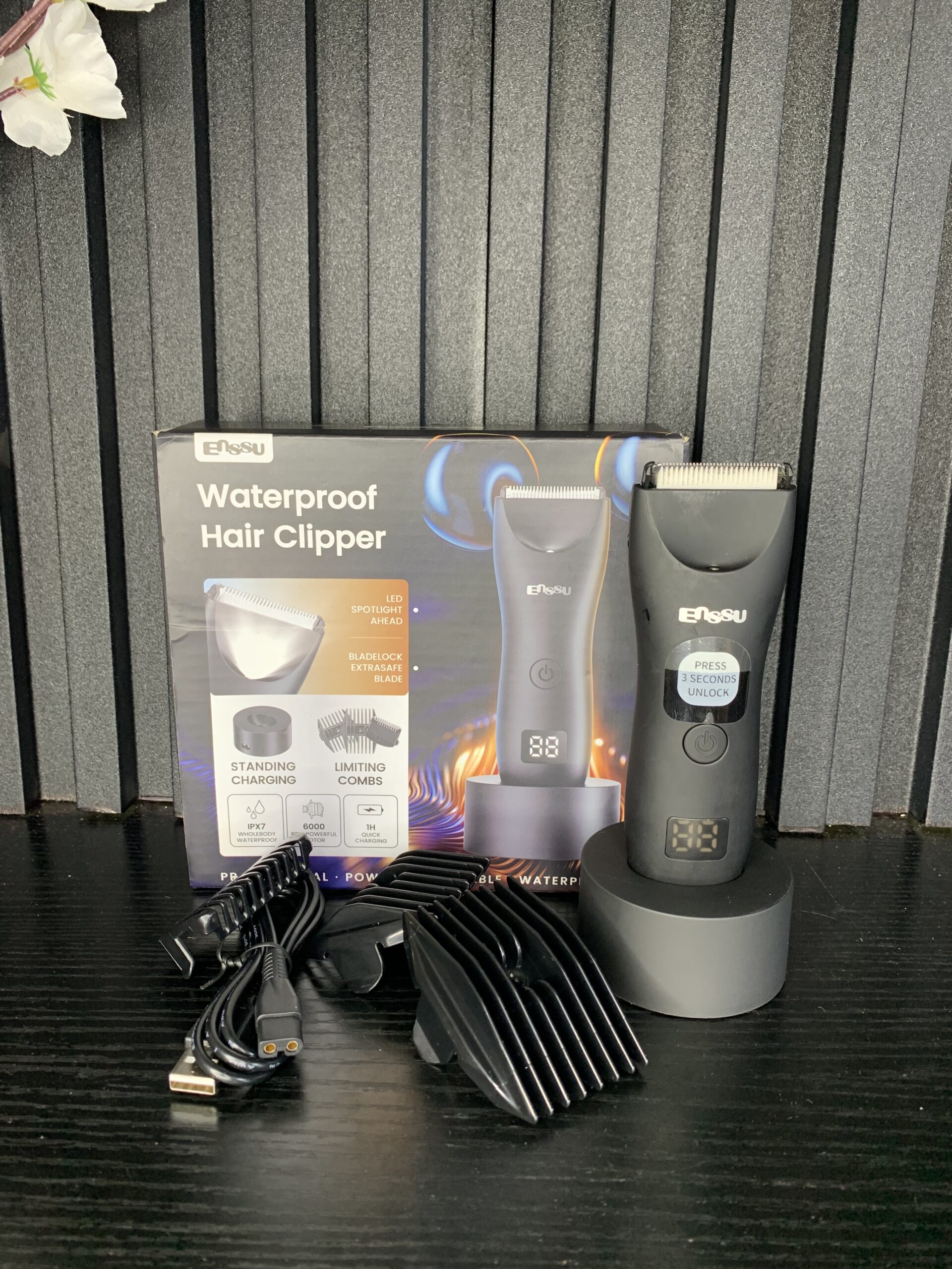 Premium Enssu Waterproof Hair Clipper 3 Premium Enssu Waterproof Hair Clipper - Image 3