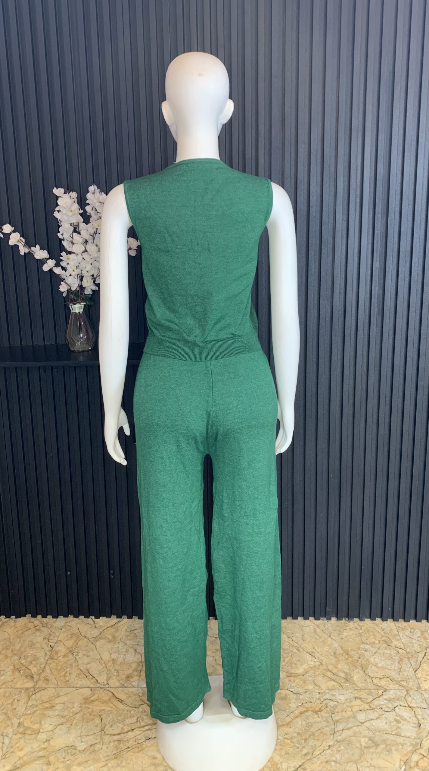 Women’s Casual Two Piece Lounge Set Sleeveless Top and Wide Leg Pants 5 Women’s Casual Two Piece Lounge Set Sleeveless Top and Wide Leg Pants - Image 5