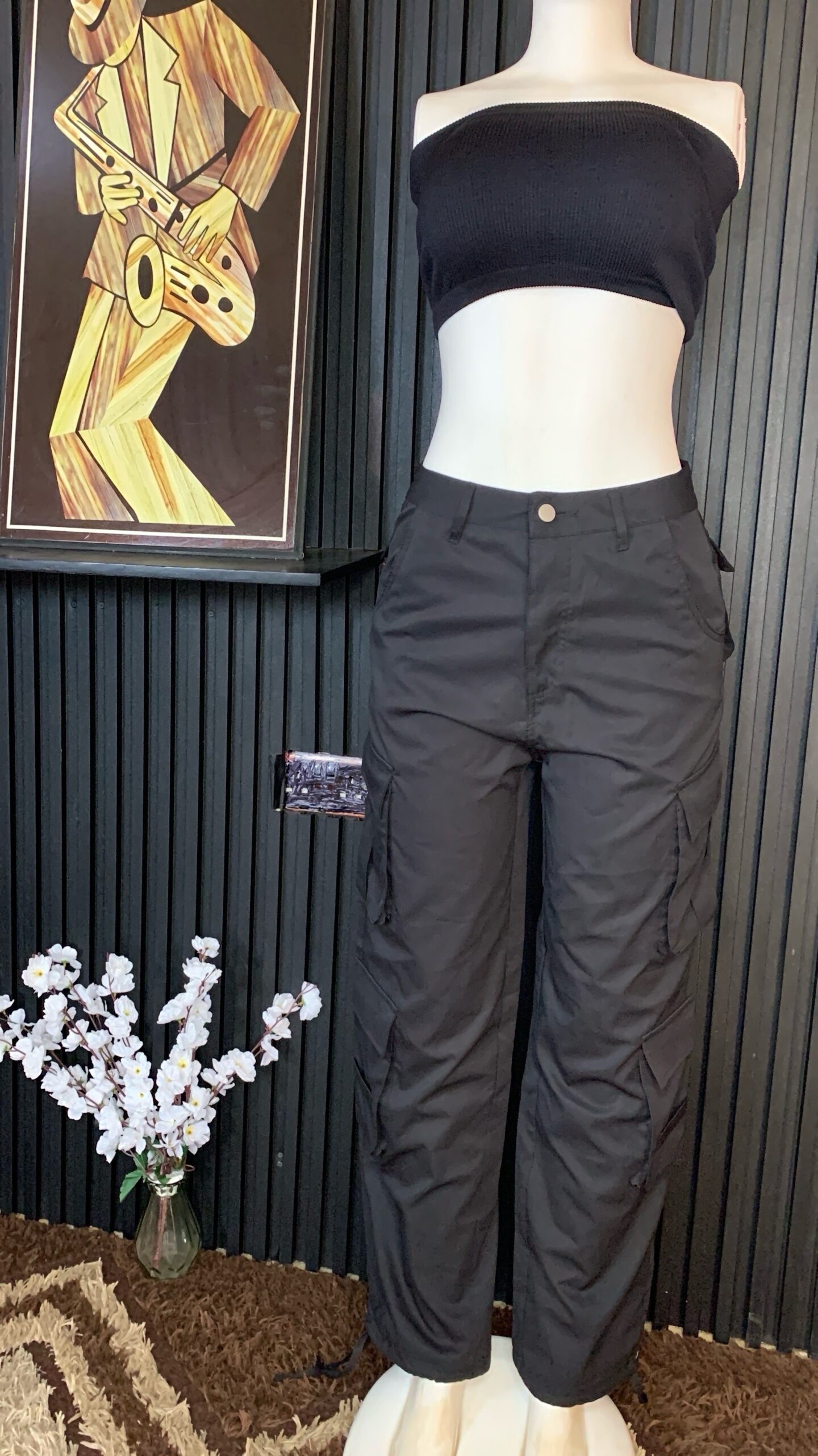 UrbanEase Women’s Black Cargo Wide Leg Pants – Relaxed Streetwear Trousers Nigeria 2 UrbanEase Women’s Black Cargo Wide Leg Pants – Relaxed Streetwear Trousers Nigeria - Image 2