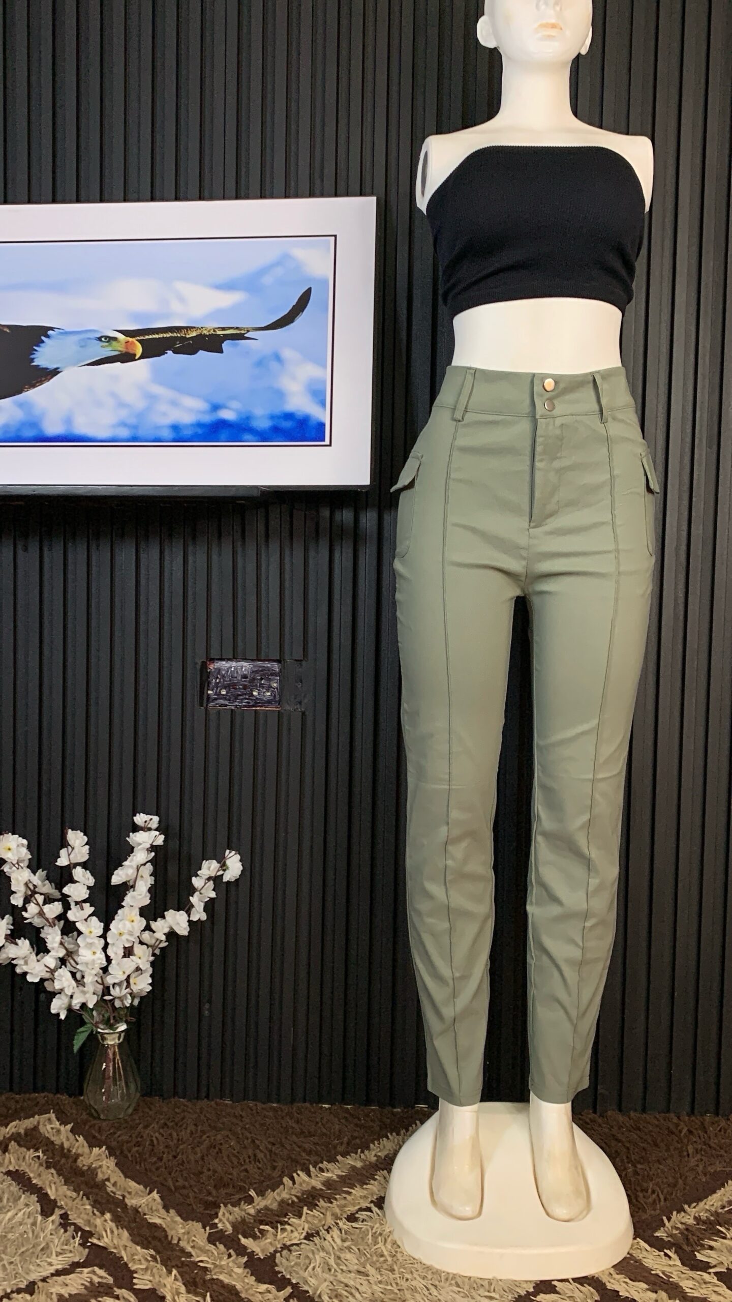 UrbanCurve Women’s Olive Green Skinny Cargo Pants – Stretch Casual Fashion Trousers Nigeria 1 UrbanCurve Women’s Olive Green Skinny Cargo Pants – Stretch Casual Fashion Trousers Nigeria