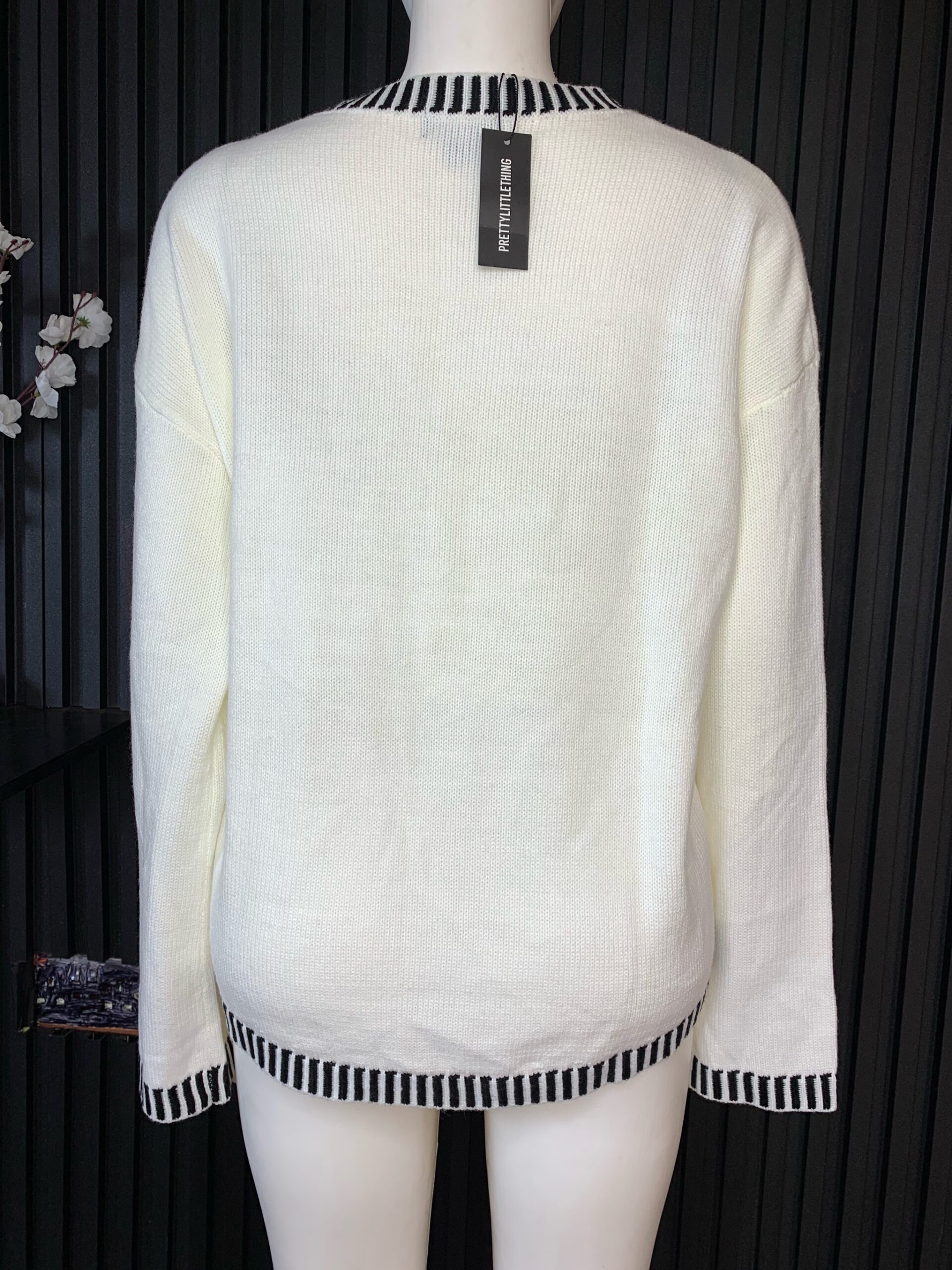SnowLuxe Women’s Knit Sweater – White Long Sleeve Casual Knitwear Nigeria 3 SnowLuxe Women’s Knit Sweater – White Long Sleeve Casual Knitwear Nigeria - Image 3