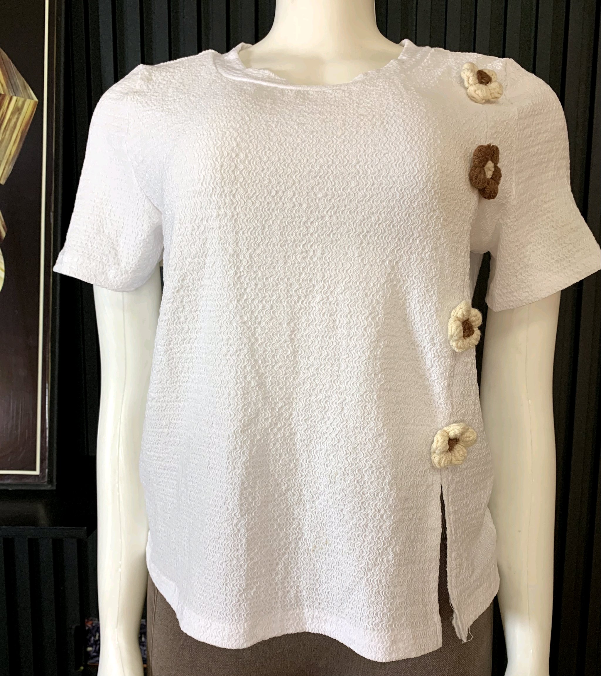 PureElegance Women’s Textured Button Detail Top – Casual Fashion Blouse Nigeria 1 PureElegance Women’s Textured Button Detail Top – Casual Fashion Blouse Nigeria