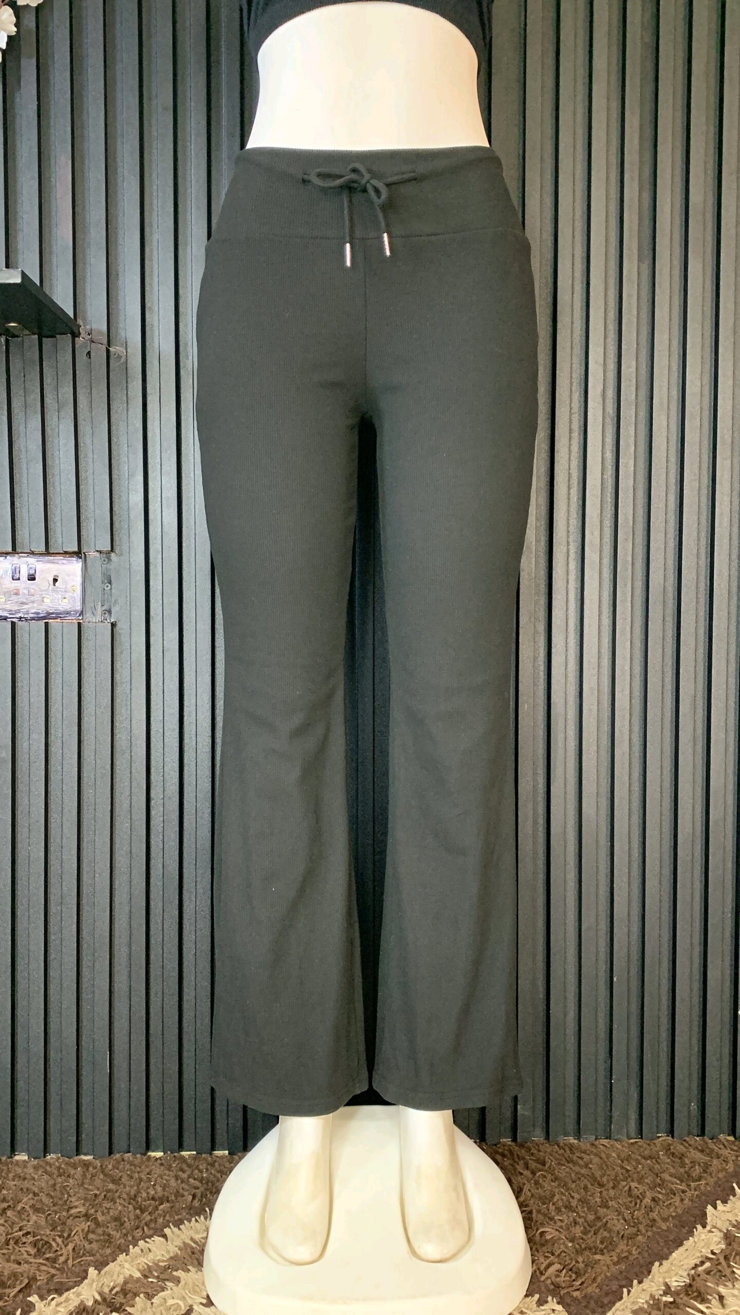 Women’s Olive Flare Leggings – High Waist Stretch Casual Pants Nigeria 2 Women’s Olive Flare Leggings – High Waist Stretch Casual Pants Nigeria - Image 2