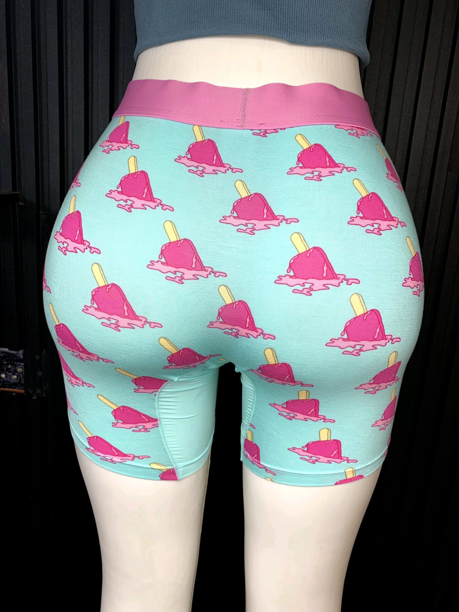 Women’s High Waist Printed Biker Shorts – Stretch Fitness & Casual Shorts Nigeria 3 Women’s High Waist Printed Biker Shorts – Stretch Fitness & Casual Shorts Nigeria - Image 3