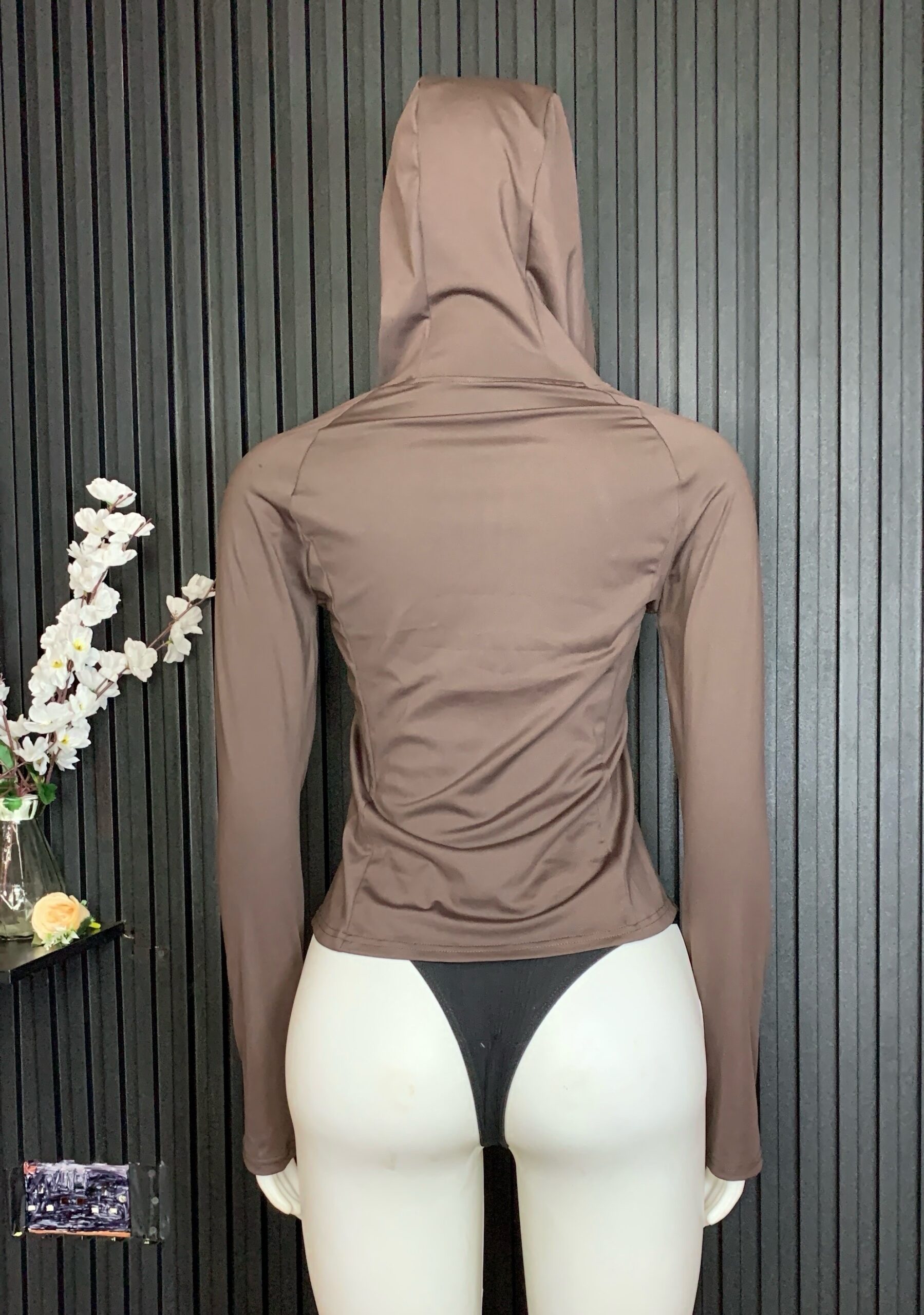 Women’s Slim Fit Athletic Zip Hoodie – Stretch Activewear Jacket Nigeria 5 Women’s Slim Fit Athletic Zip Hoodie – Stretch Activewear Jacket Nigeria - Image 5