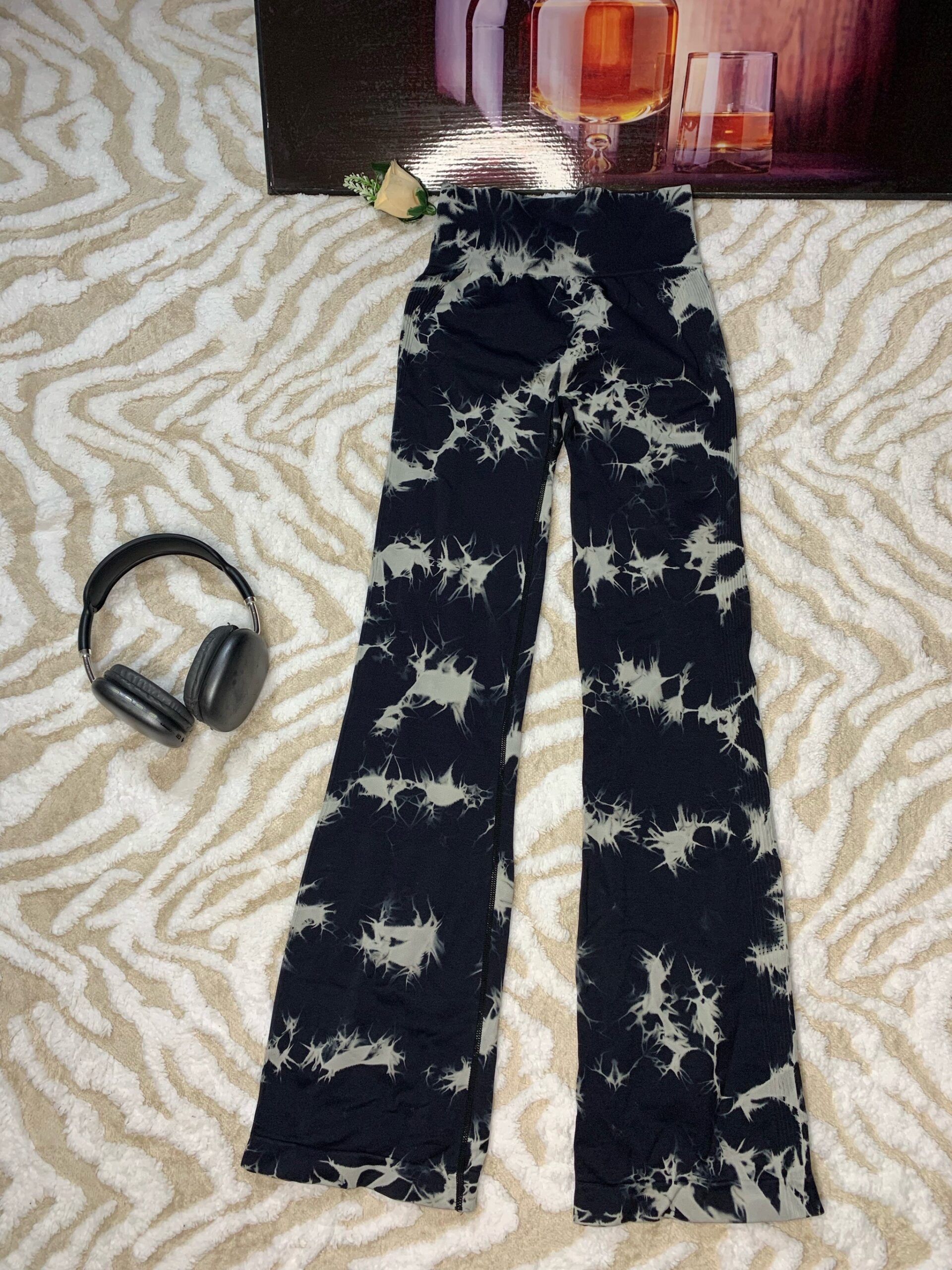 Women’s Tie Dye Flare Yoga Pants – High Waist Butt Lift Gym Leggings Nigeria 5 Women’s Tie Dye Flare Yoga Pants – High Waist Butt Lift Gym Leggings Nigeria - Image 5