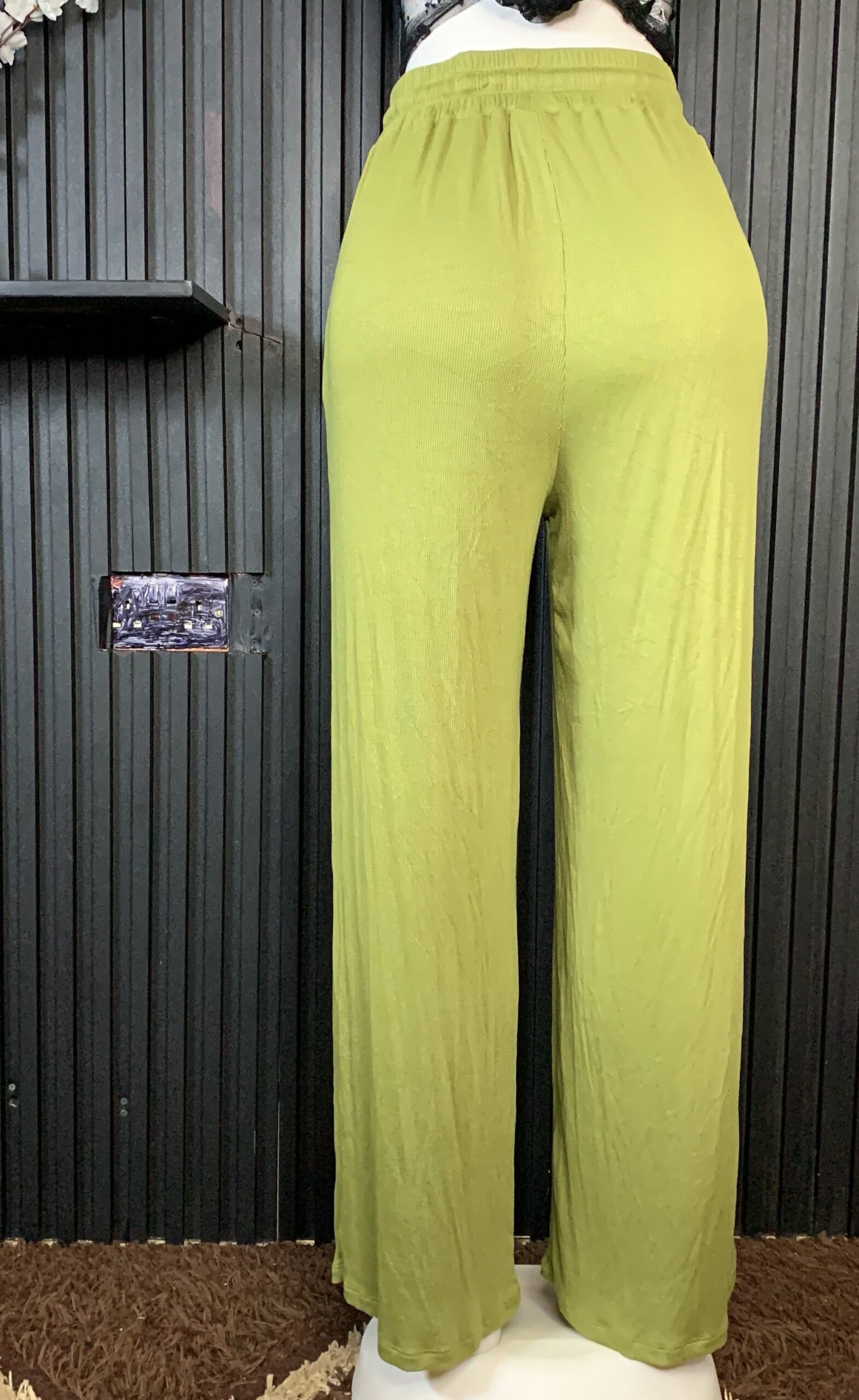 Women’s Olive Green Wide Leg Pants – Relaxed Casual Drawstring Trousers Nigeria 3 Women’s Olive Green Wide Leg Pants – Relaxed Casual Drawstring Trousers Nigeria - Image 3