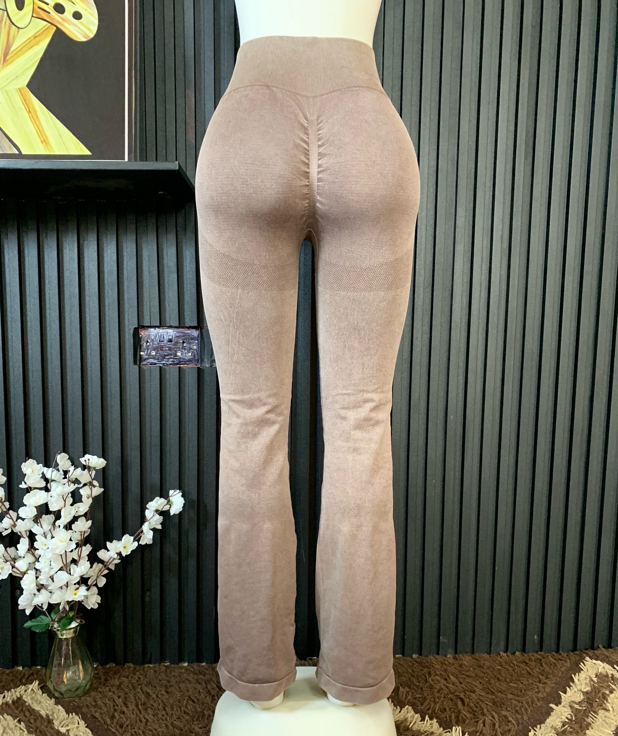 SculptFit Premium Flare Leggings – Women's High-Waist Ribbed Gym Trousers collection 3 SculptFit Premium Flare Leggings – Women's High-Waist Ribbed Gym Trousers collection - Image 3
