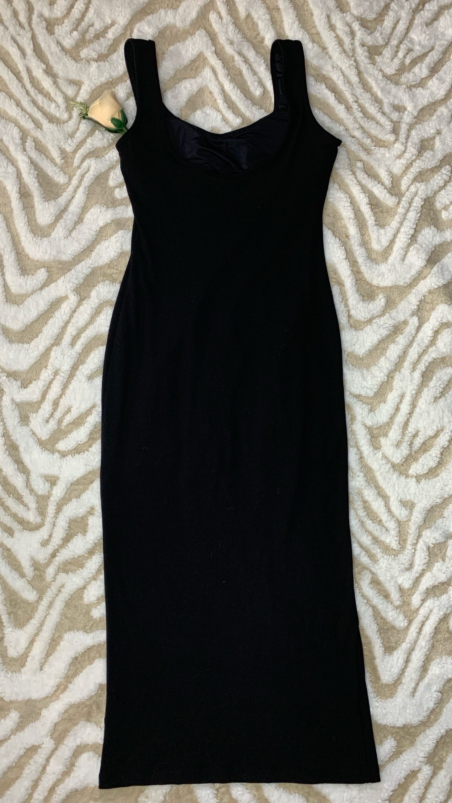 Elegant SculptFit Black Bodycon Midi Dress – Premium Women's Ribbed Figure-Hugging Gown 4 Elegant SculptFit Black Bodycon Midi Dress – Premium Women's Ribbed Figure-Hugging Gown - Image 4