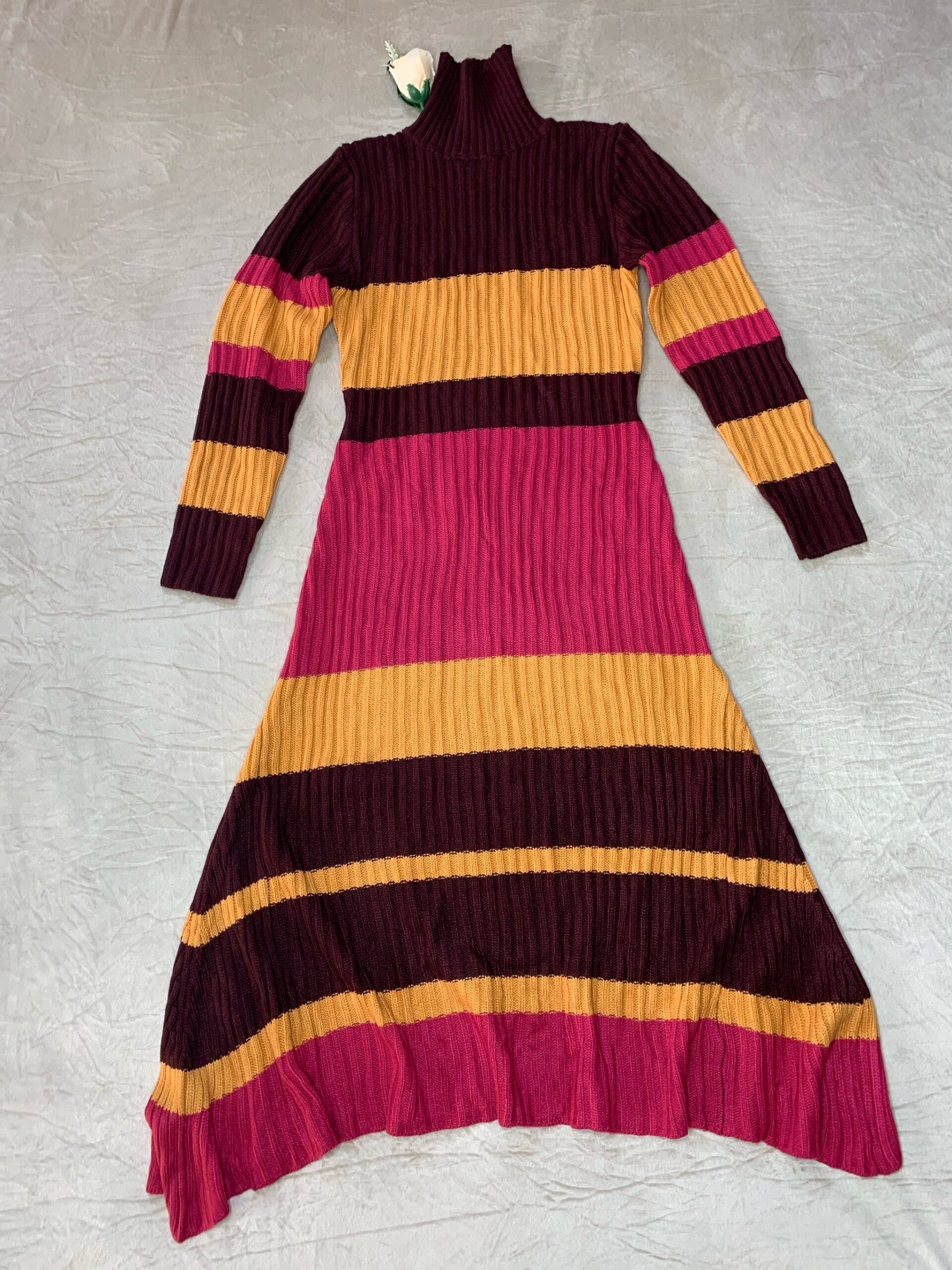 Luxury Colorblock Ribbed Sweater Dress – Premium Women's Long Sleeve Knit Midi Dress 4 Luxury Colorblock Ribbed Sweater Dress – Premium Women's Long Sleeve Knit Midi Dress - Image 4