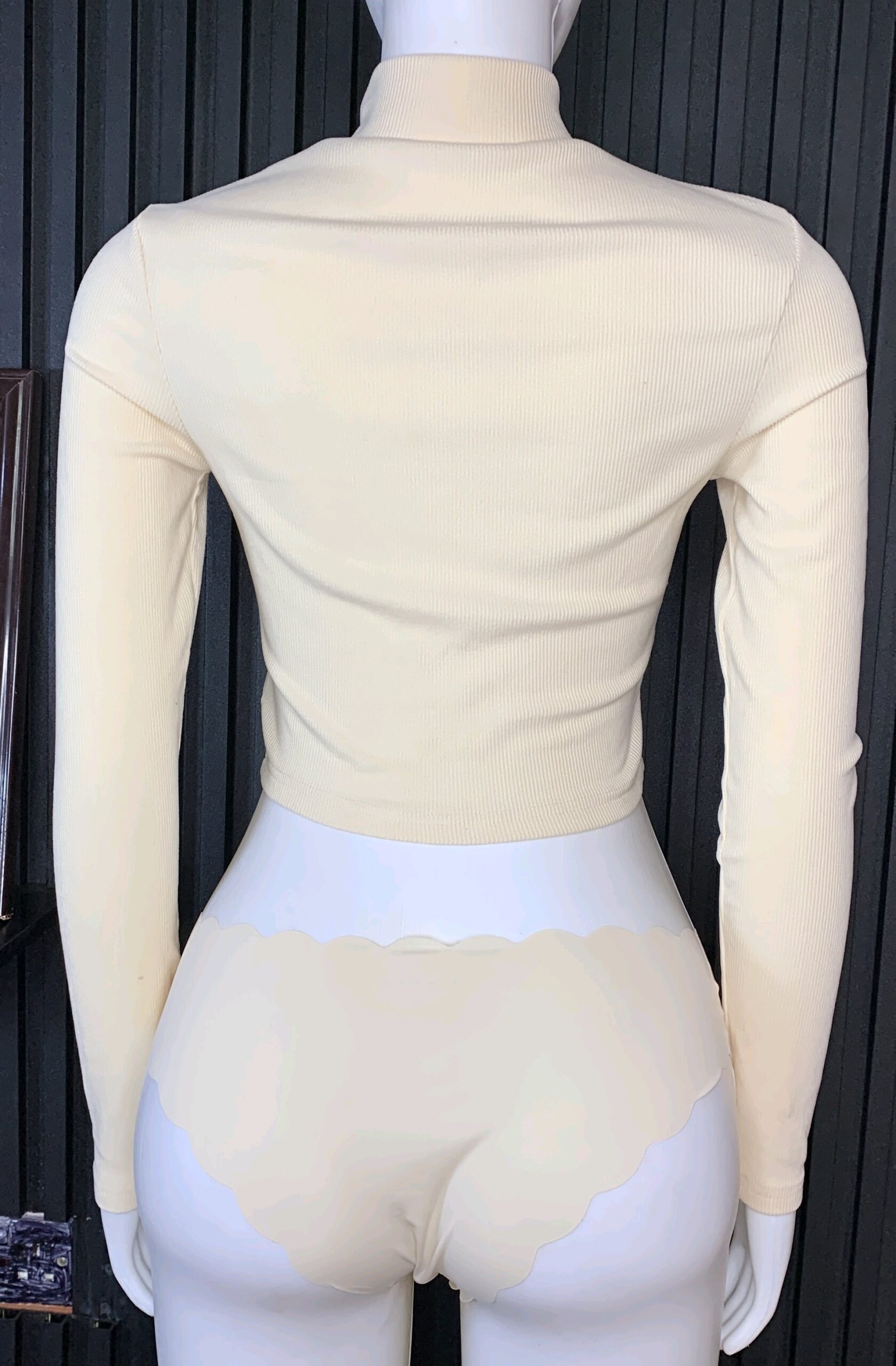 Fitted Turtleneck Crop Top 4 Fitted Turtleneck Crop Top - Image 4