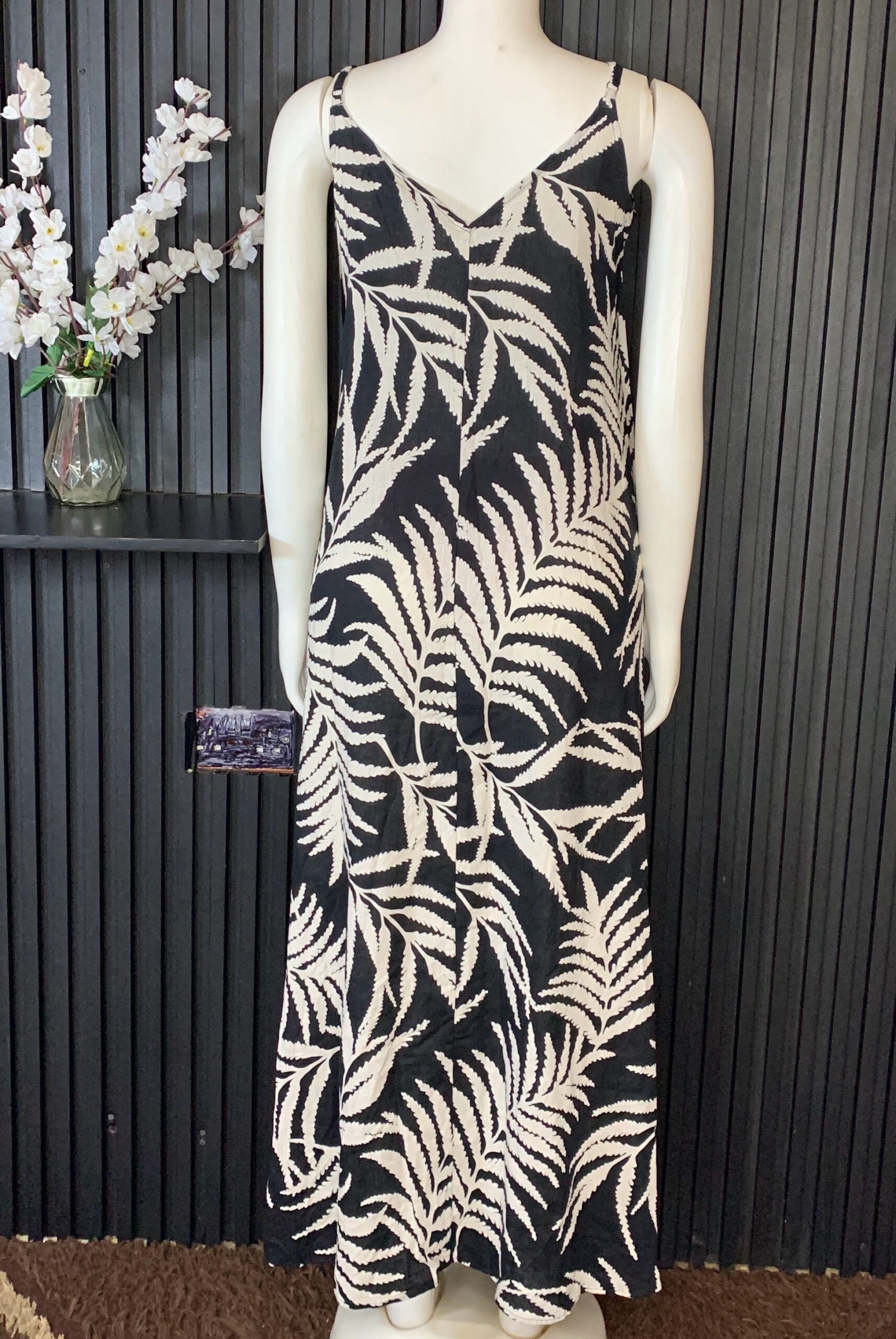 Luxury Tropical Print Maxi Sundress – Premium Women's Black & White Summer Gown 5 Luxury Tropical Print Maxi Sundress – Premium Women's Black & White Summer Gown - Image 5