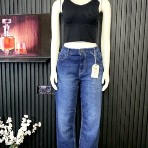 Women's Straight Leg Jean