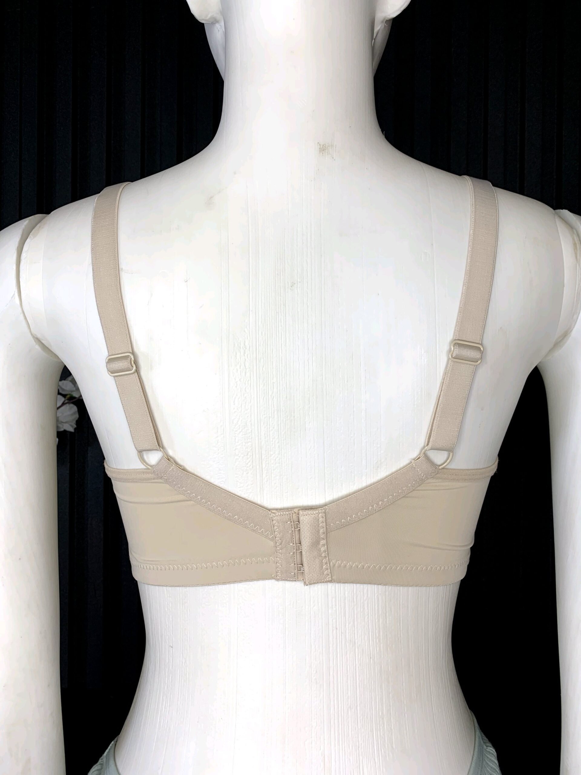 Seamless Comfort Bra 3 Seamless Comfort Bra - Image 3