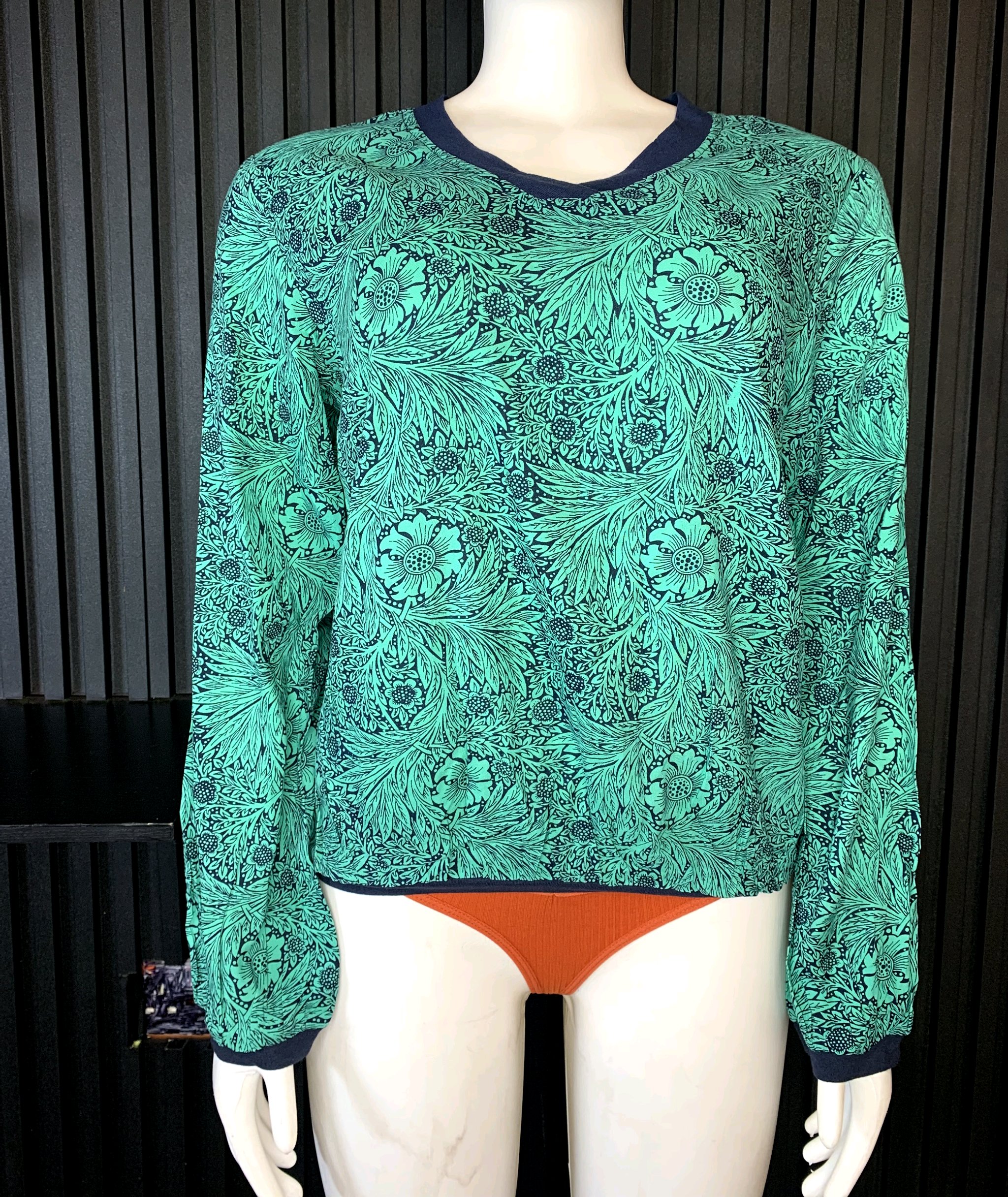 Floral Print Sleeve Top 1 Floral Print Sleeve Top