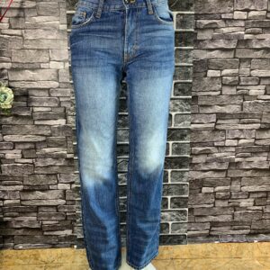 Elegant Straight Leg Jeans