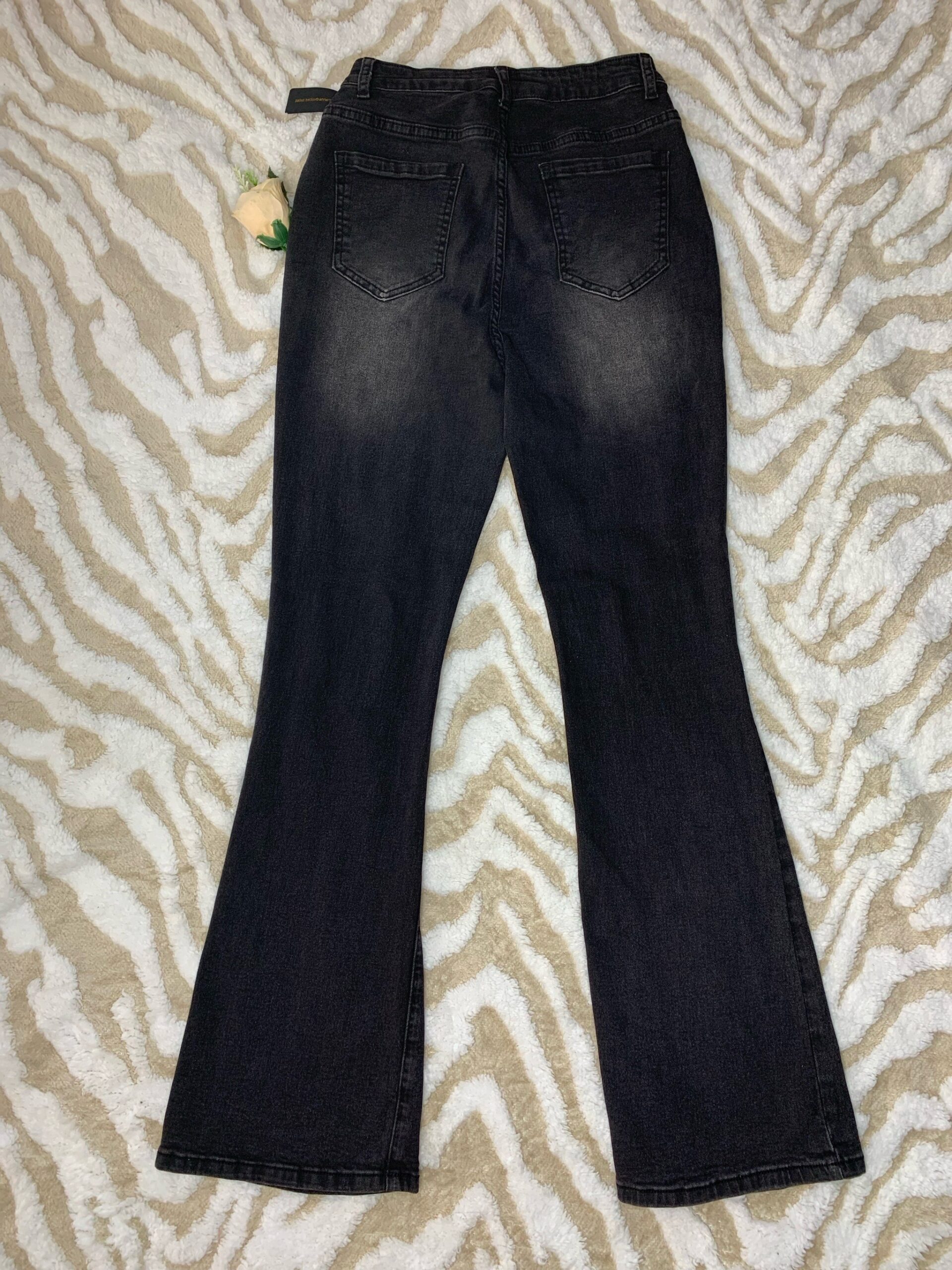 Elegant Ripped Slim Bootcut Jeans 3 Elegant Ripped Slim Bootcut Jeans - Image 3