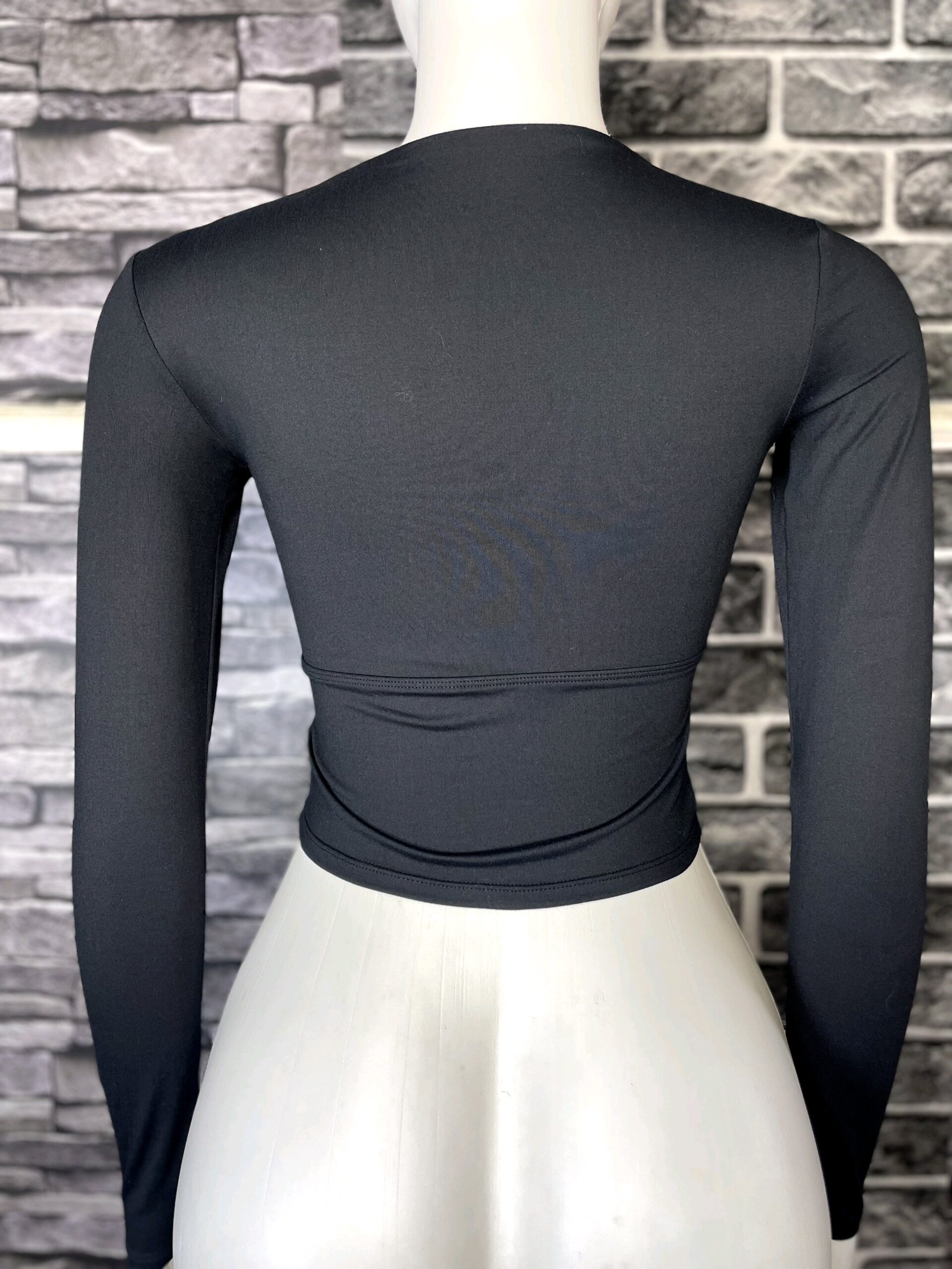Long sleeve Crop Top 5 Long sleeve Crop Top - Image 5