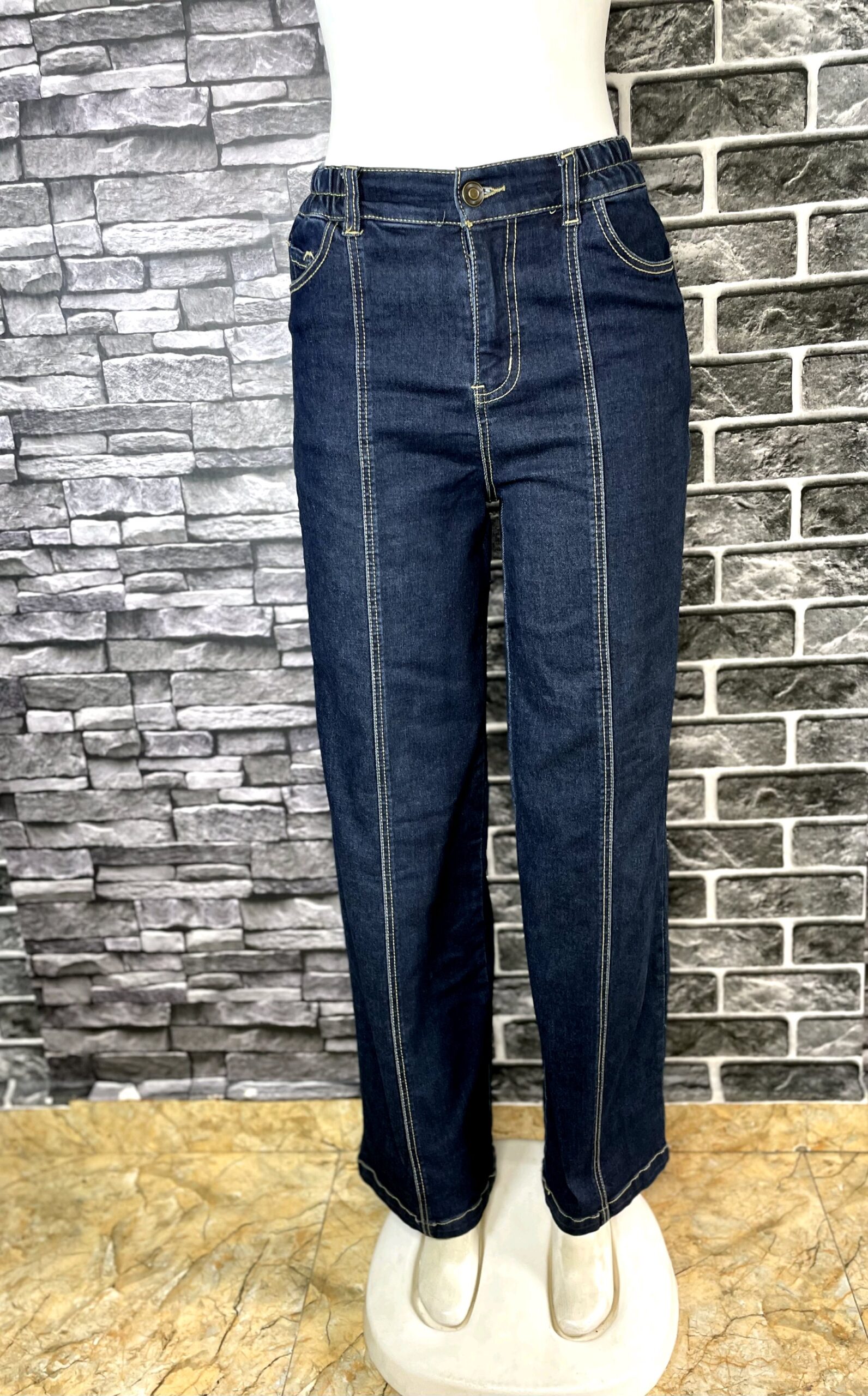 Women's Straight Leg Jean 1 Women's Straight Leg Jean