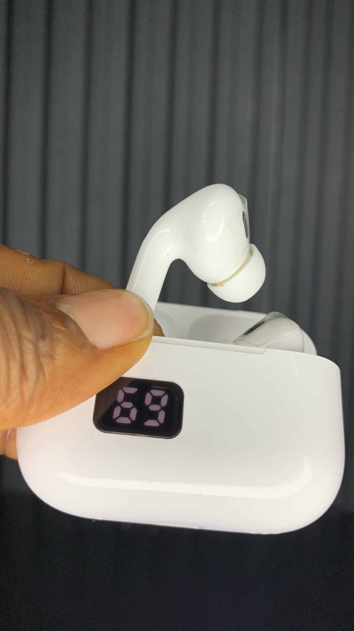 Wireless Bluetooth Earbuds 1 Wireless Bluetooth Earbuds