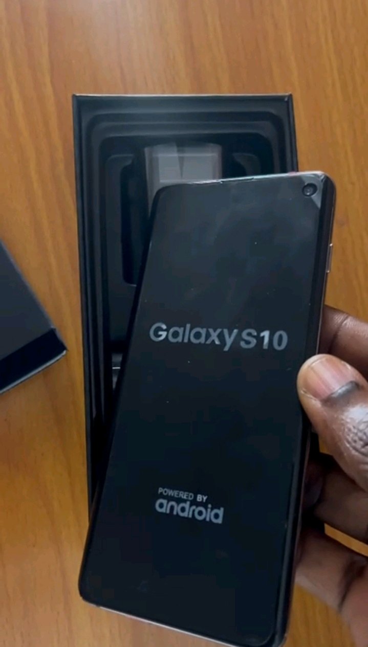 Samsung Galaxy S10 1 Samsung Galaxy S10