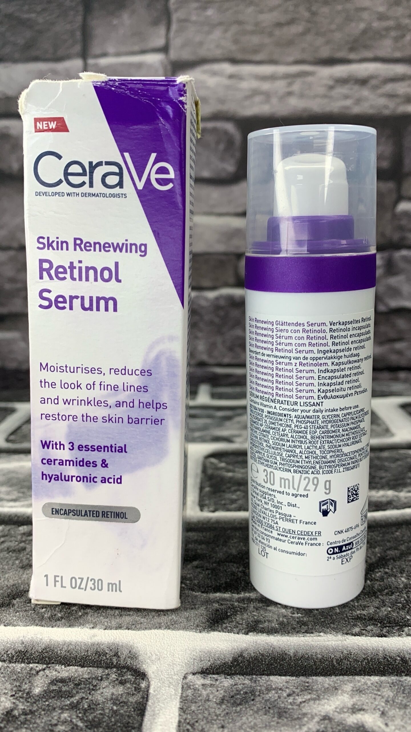 CeraVe Skin Renewing Retinol Serum - Powerful & Radiant 3 CeraVe Skin Renewing Retinol Serum - Powerful & Radiant - Image 3