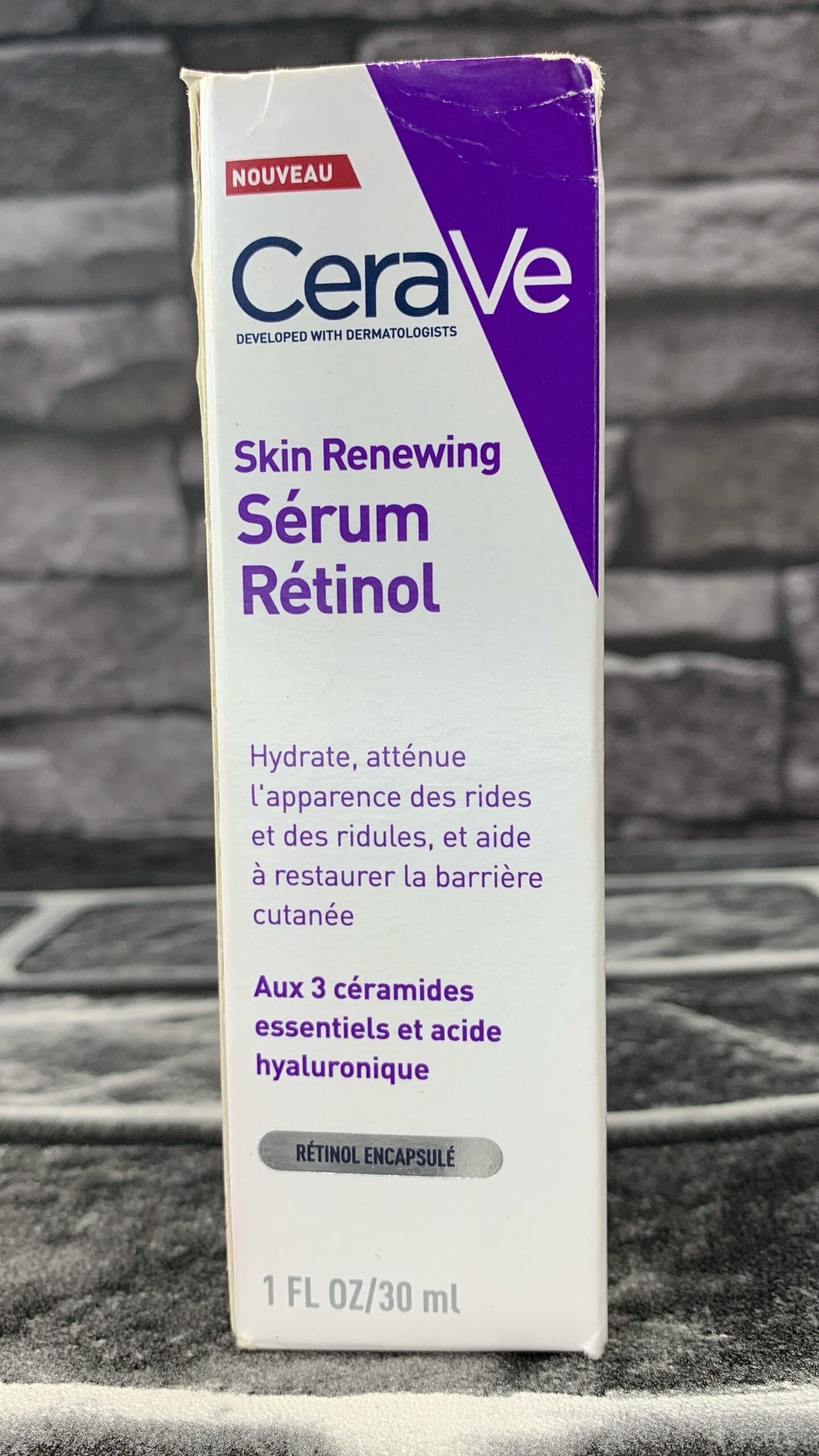 CeraVe Skin Renewing Retinol Serum - Powerful & Radiant 4 CeraVe Skin Renewing Retinol Serum - Powerful & Radiant - Image 4