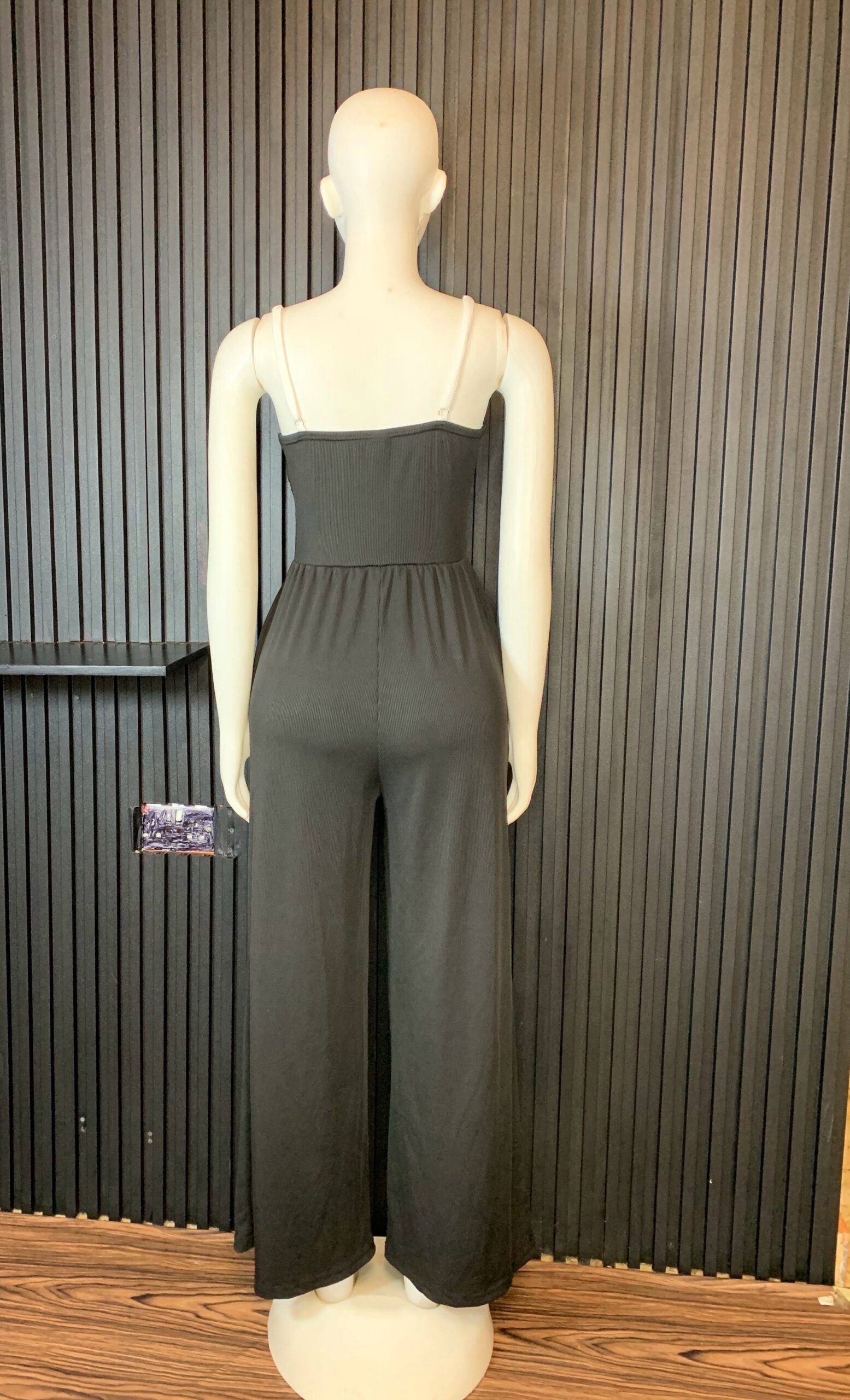Elegant Black Wrap-Front Jumpsuit – Premium Women’s Wide-Leg One-Piece Outfit 3 Elegant Black Wrap-Front Jumpsuit – Premium Women’s Wide-Leg One-Piece Outfit - Image 3