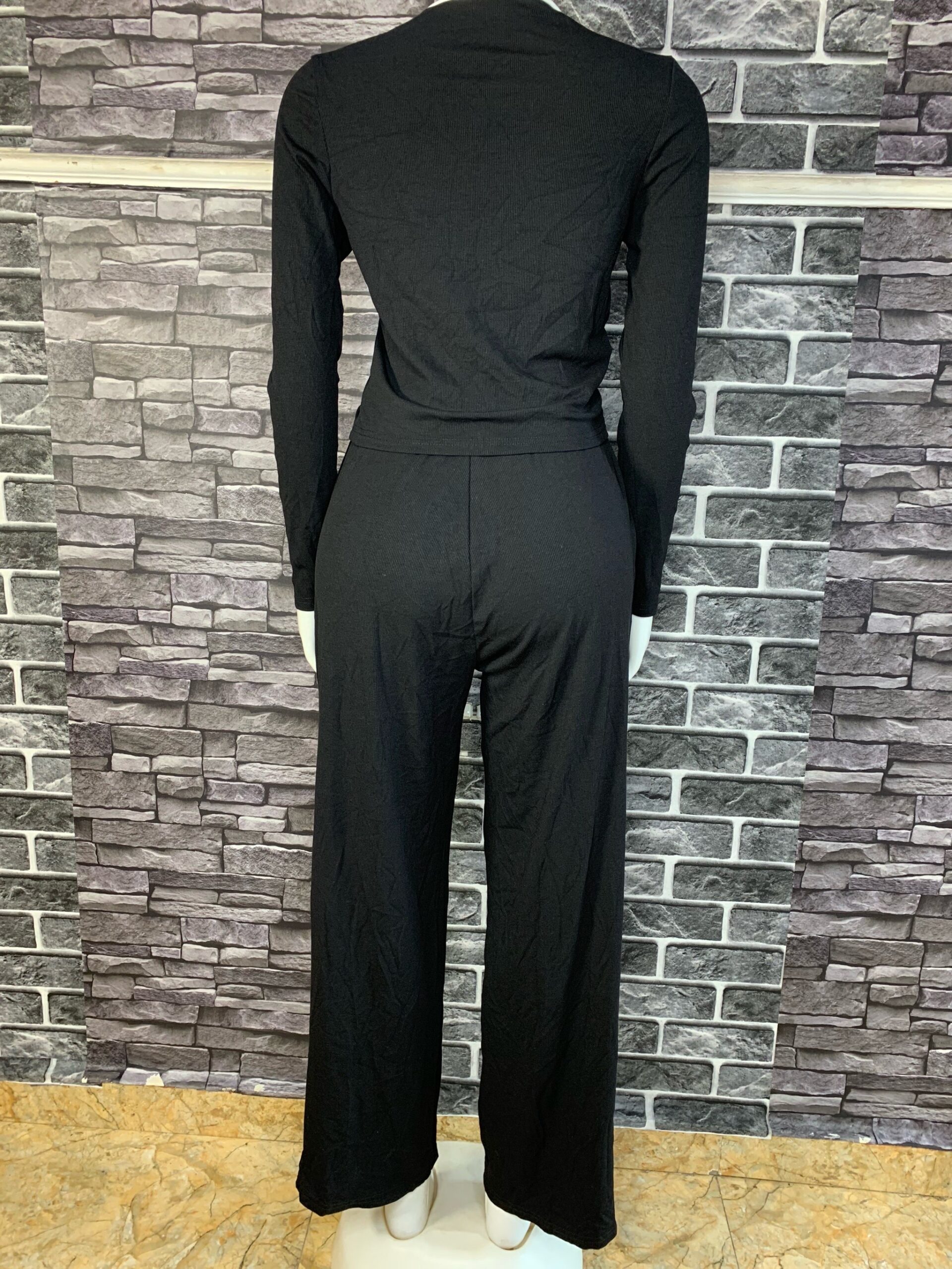 Two Piece Outfit 4 Two Piece Outfit - Image 4