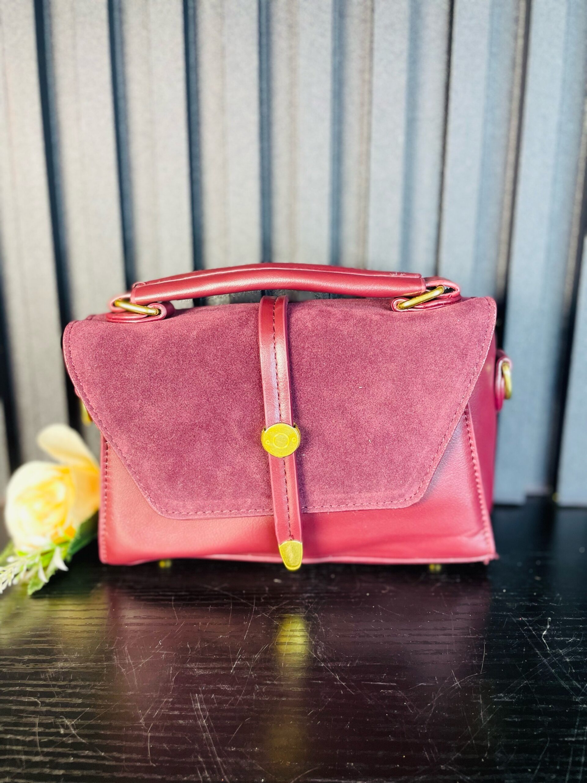 Stylish Invory hand bag 4 Stylish Invory hand bag - Image 4