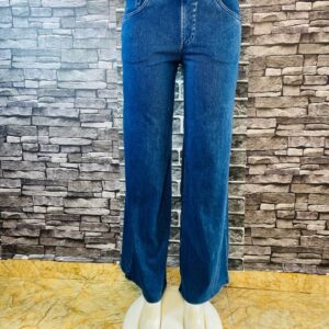 Women’s Denim-Straight-Leg -Pant