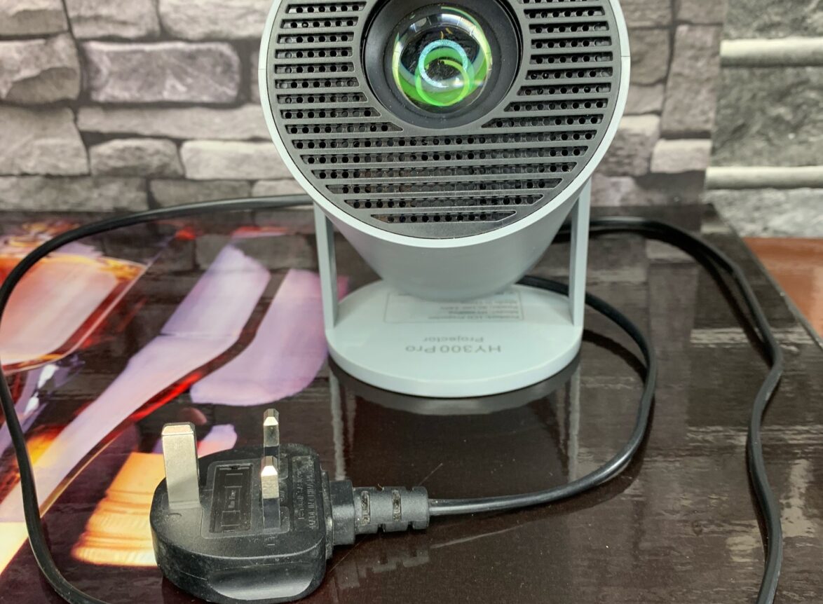 Magcubic Smart Projector
