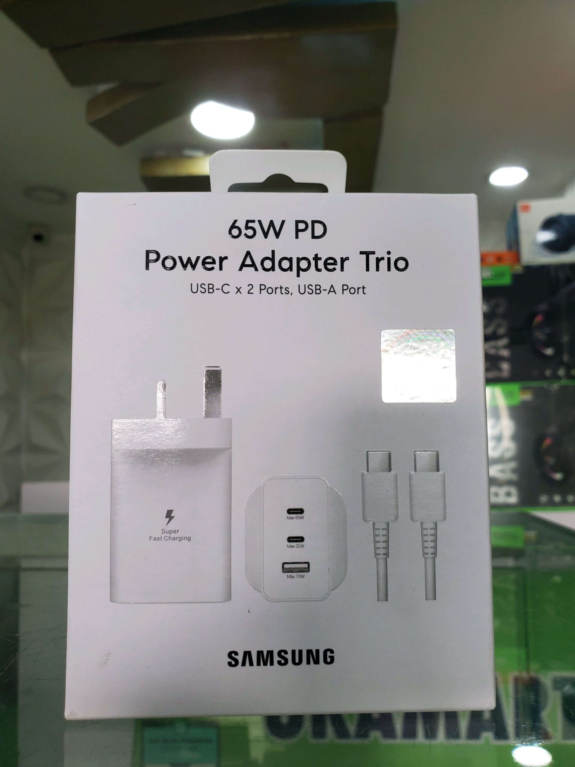 Samsung Power Adapter Trio 65W 1 Samsung Power Adapter Trio 65W